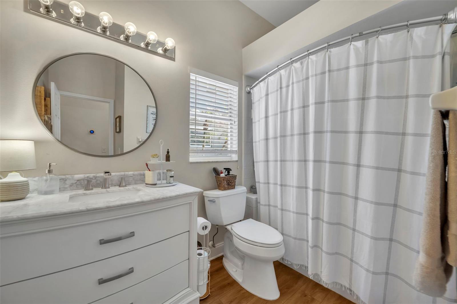 Image 21 of 27 For 3397 Sterling Lake Circle