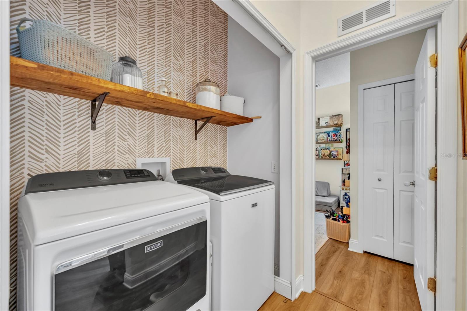 Image 23 of 27 For 3397 Sterling Lake Circle