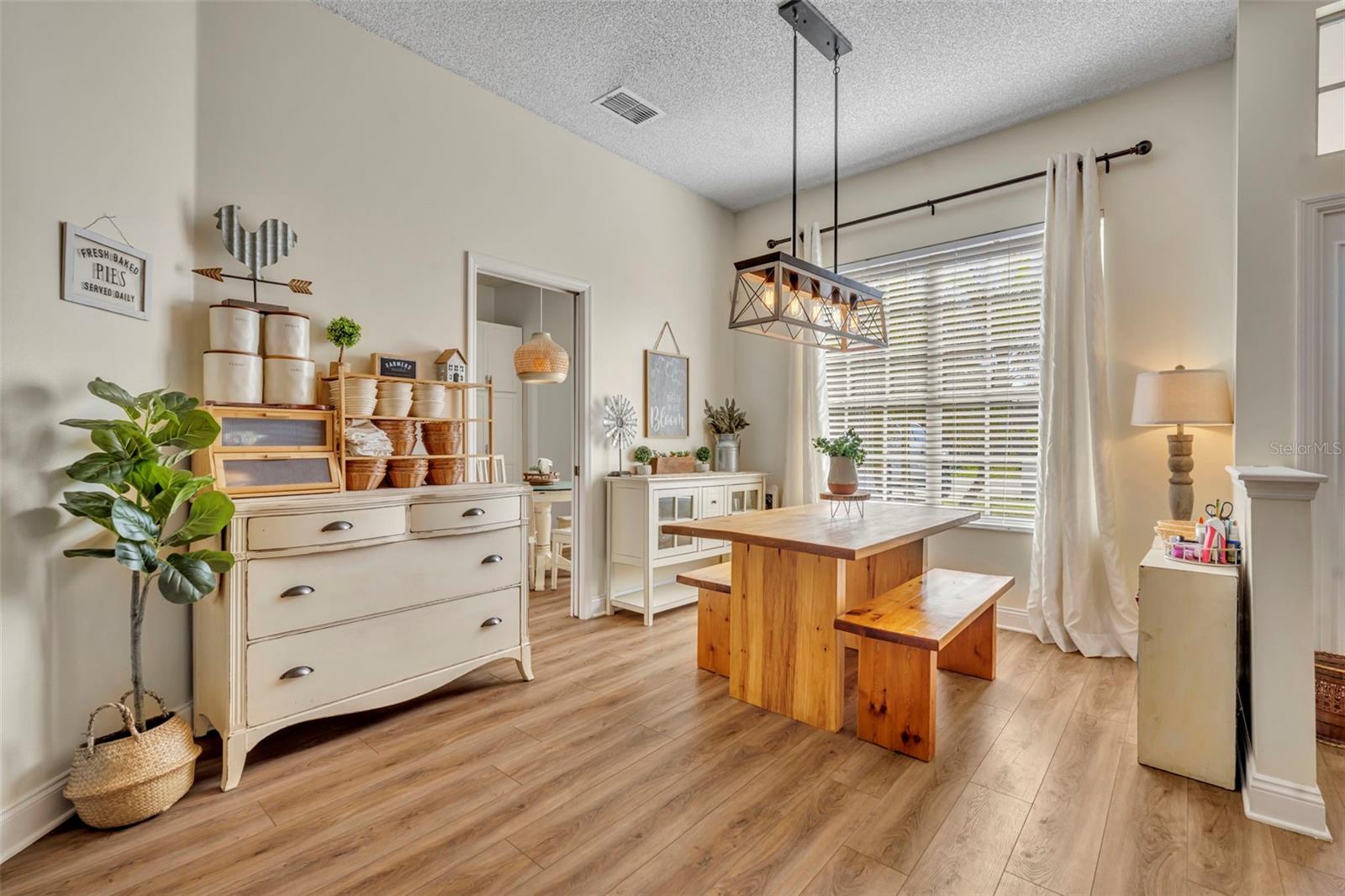 Image 6 of 27 For 3397 Sterling Lake Circle