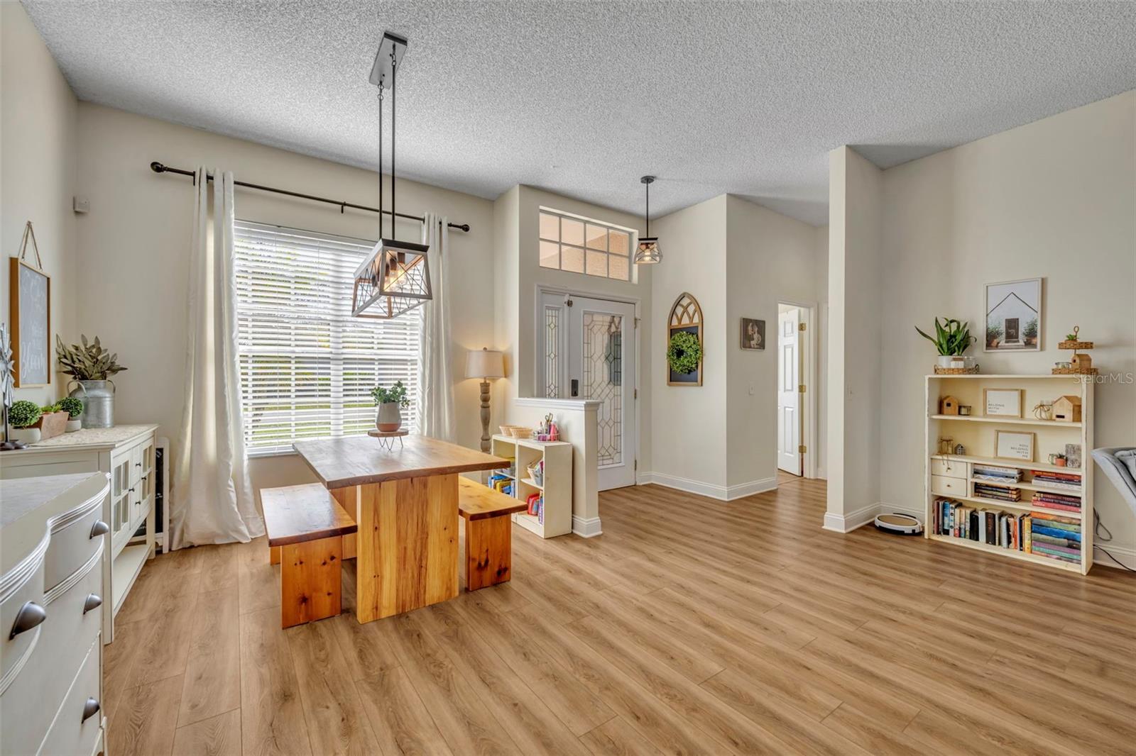 Image 7 of 27 For 3397 Sterling Lake Circle