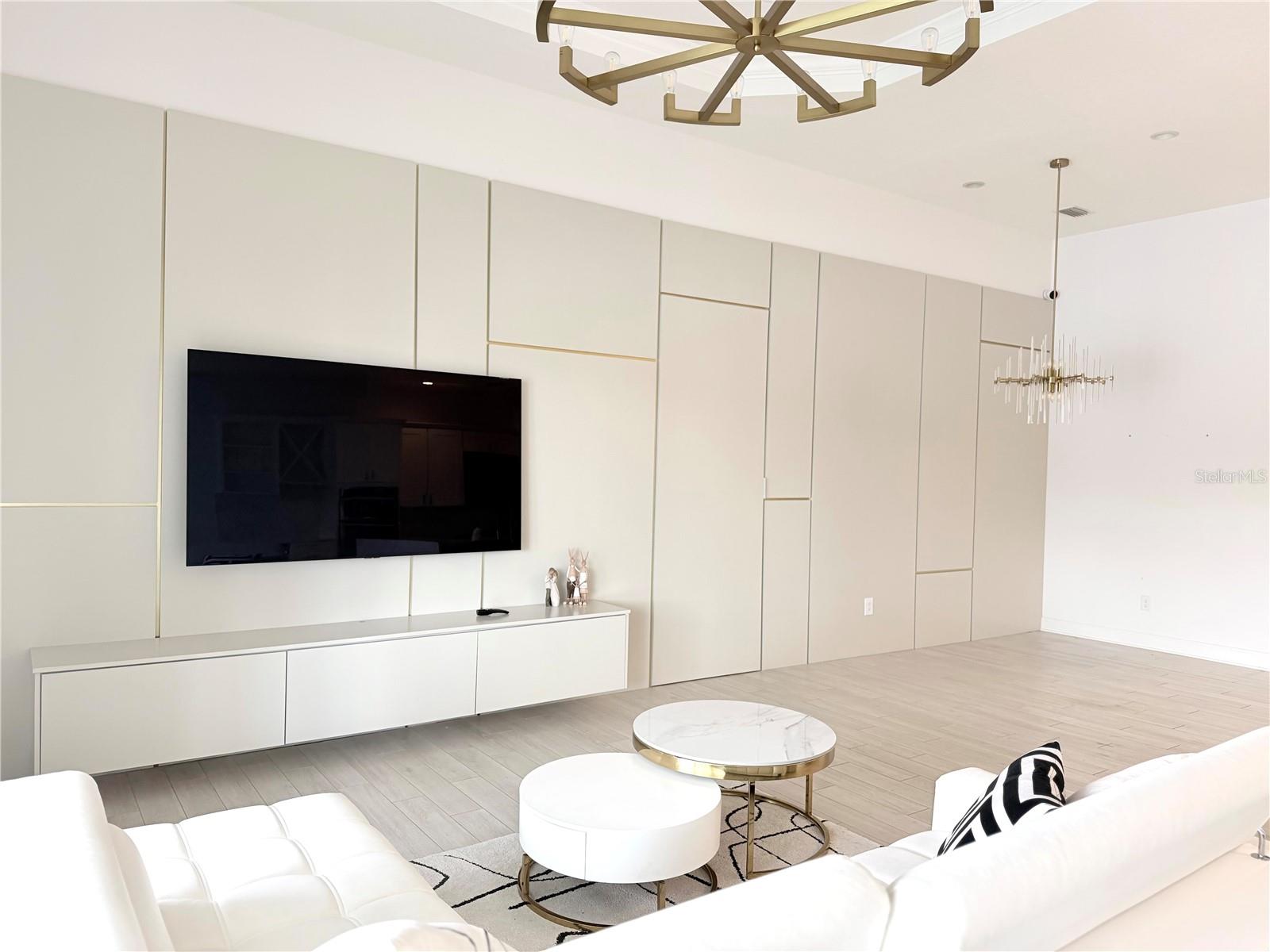 Image 2 of 17 For 10799 Royal Cypress Way