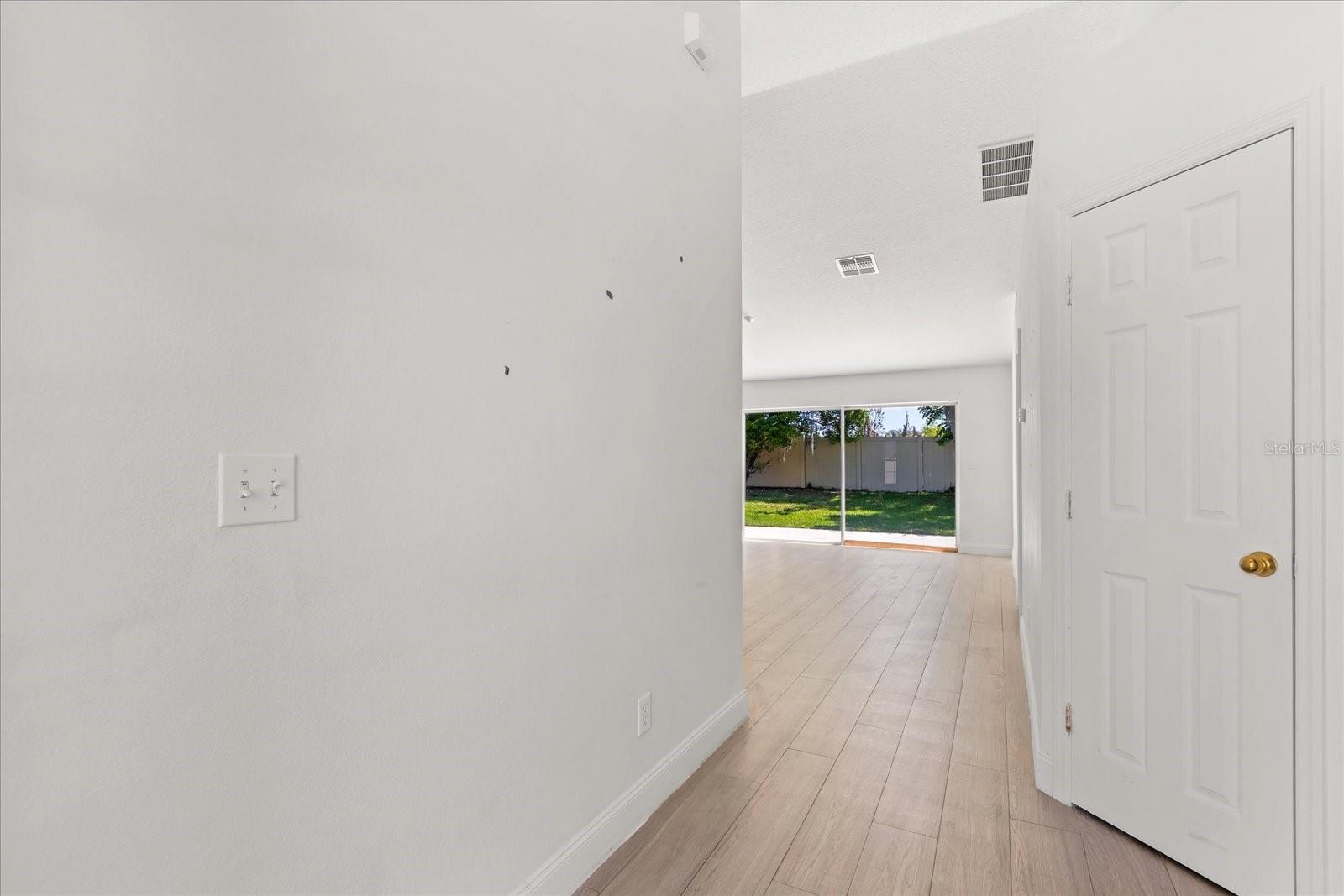 Image 5 of 24 For 3205 Murray Hill Loop