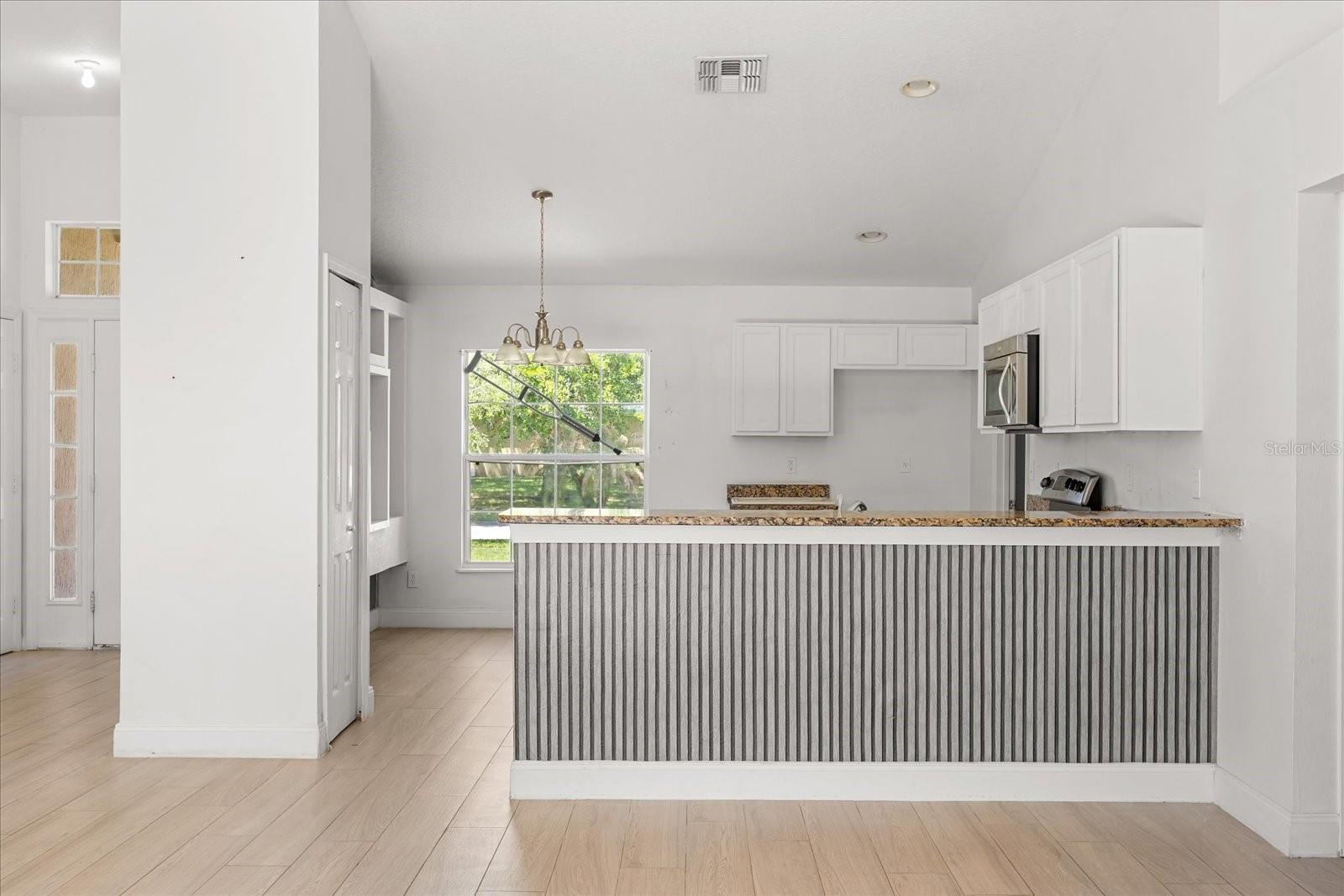 Image 8 of 24 For 3205 Murray Hill Loop