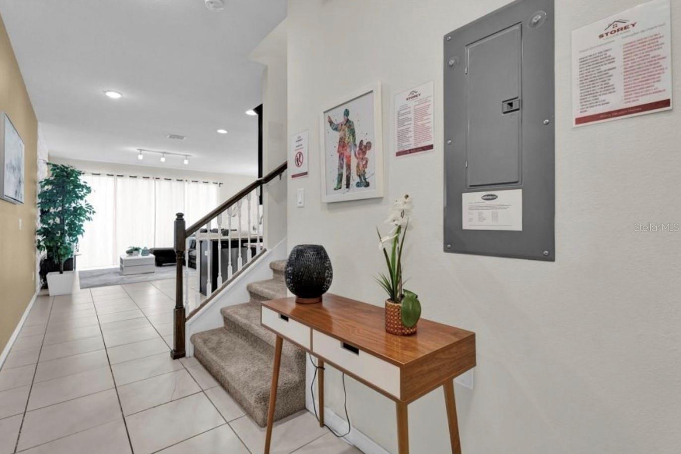 Image 3 of 31 For 1549 Carey Palm Circle