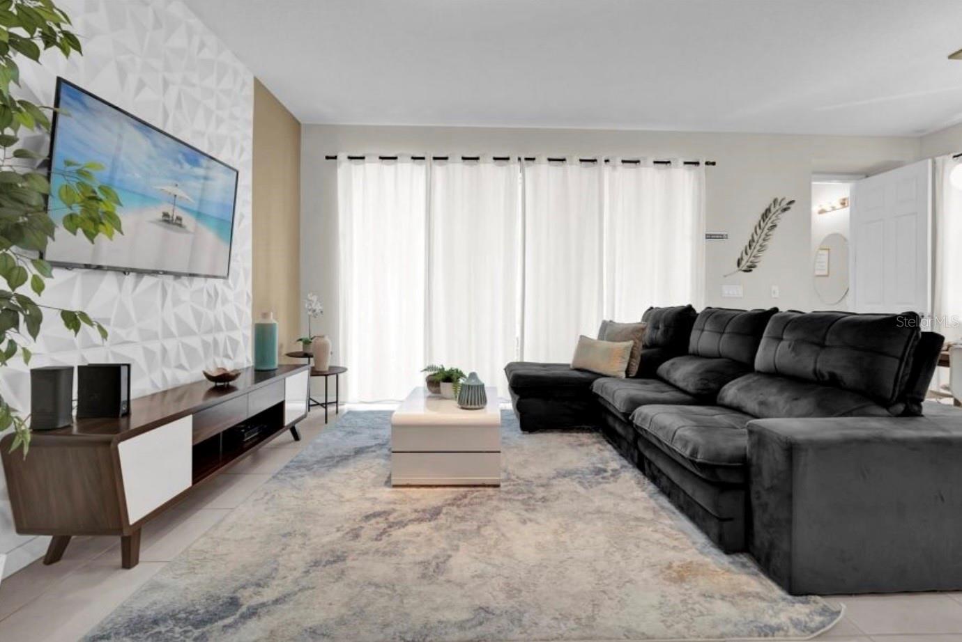 Image 4 of 31 For 1549 Carey Palm Circle