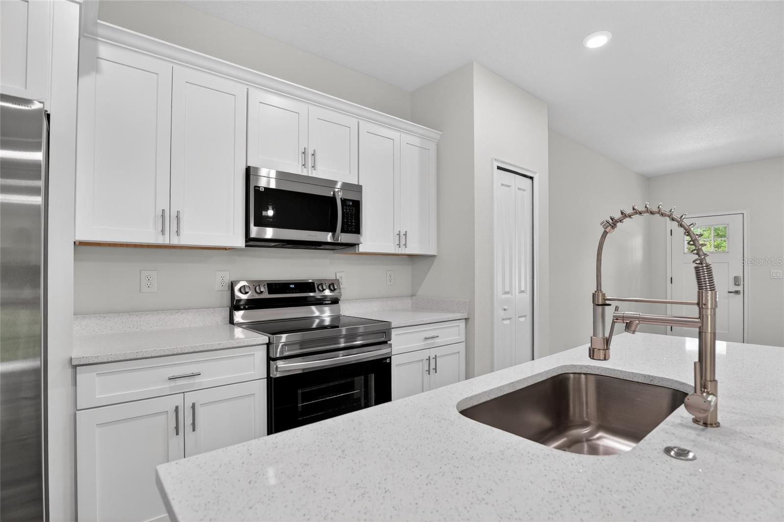 Image 7 of 19 For 7938 Maltese Drive