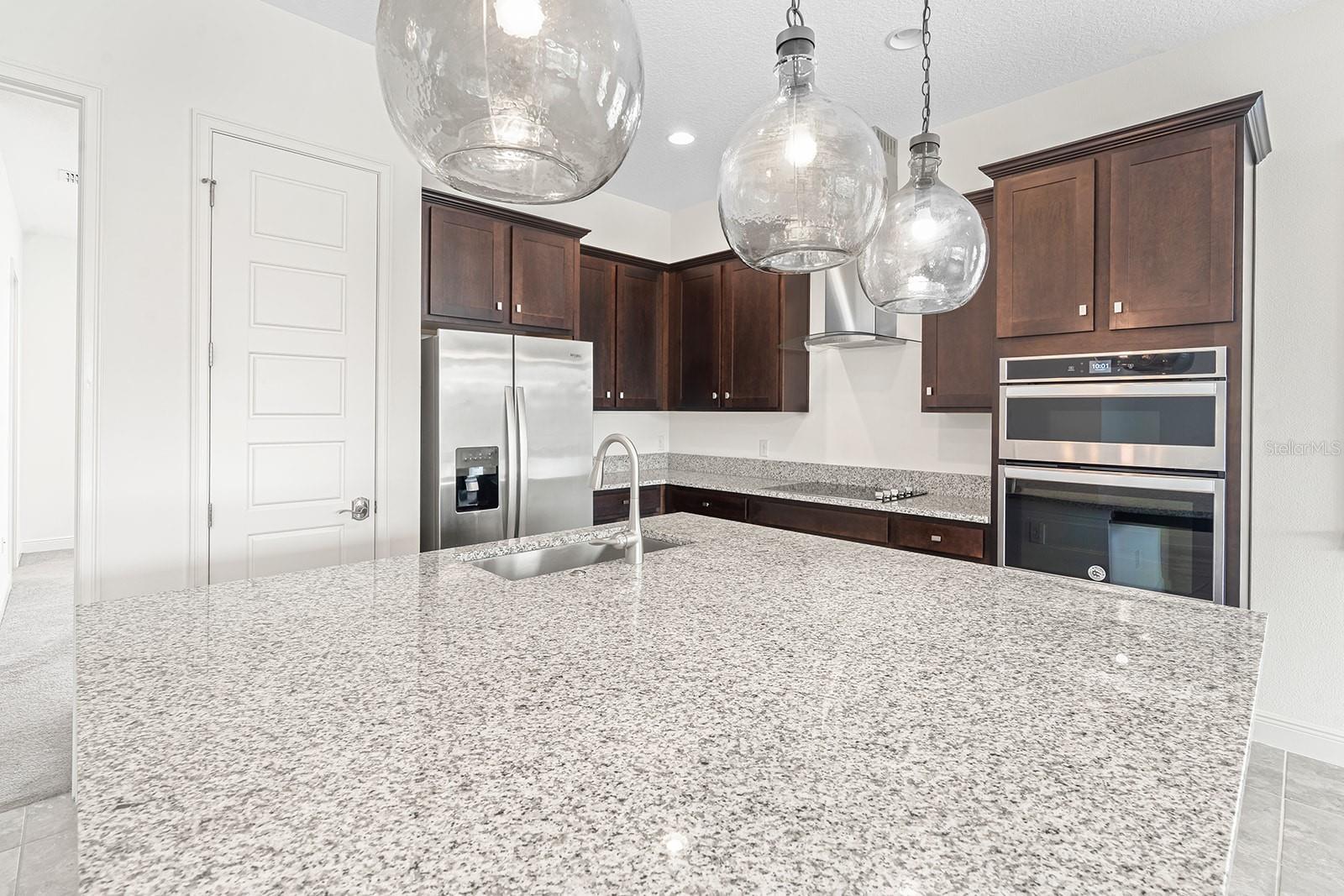 Image 12 of 35 For 9497 Mere Parkway