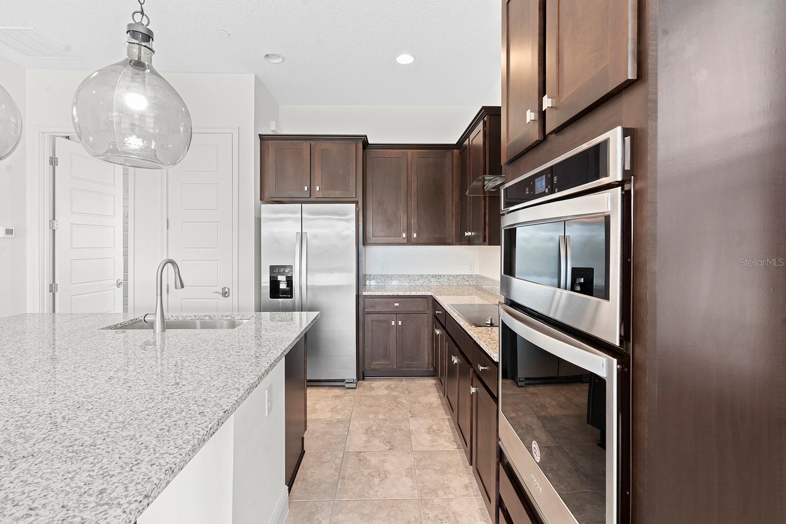 Image 13 of 35 For 9497 Mere Parkway