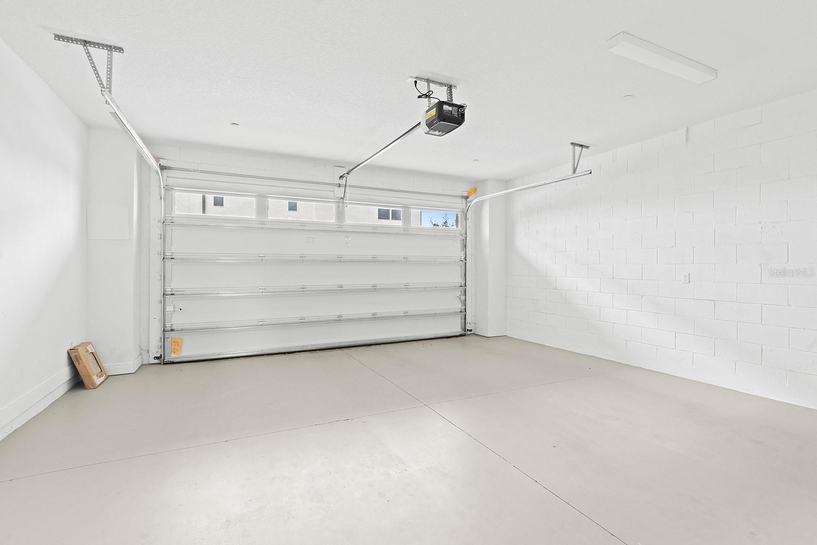 Image 25 of 35 For 9497 Mere Parkway