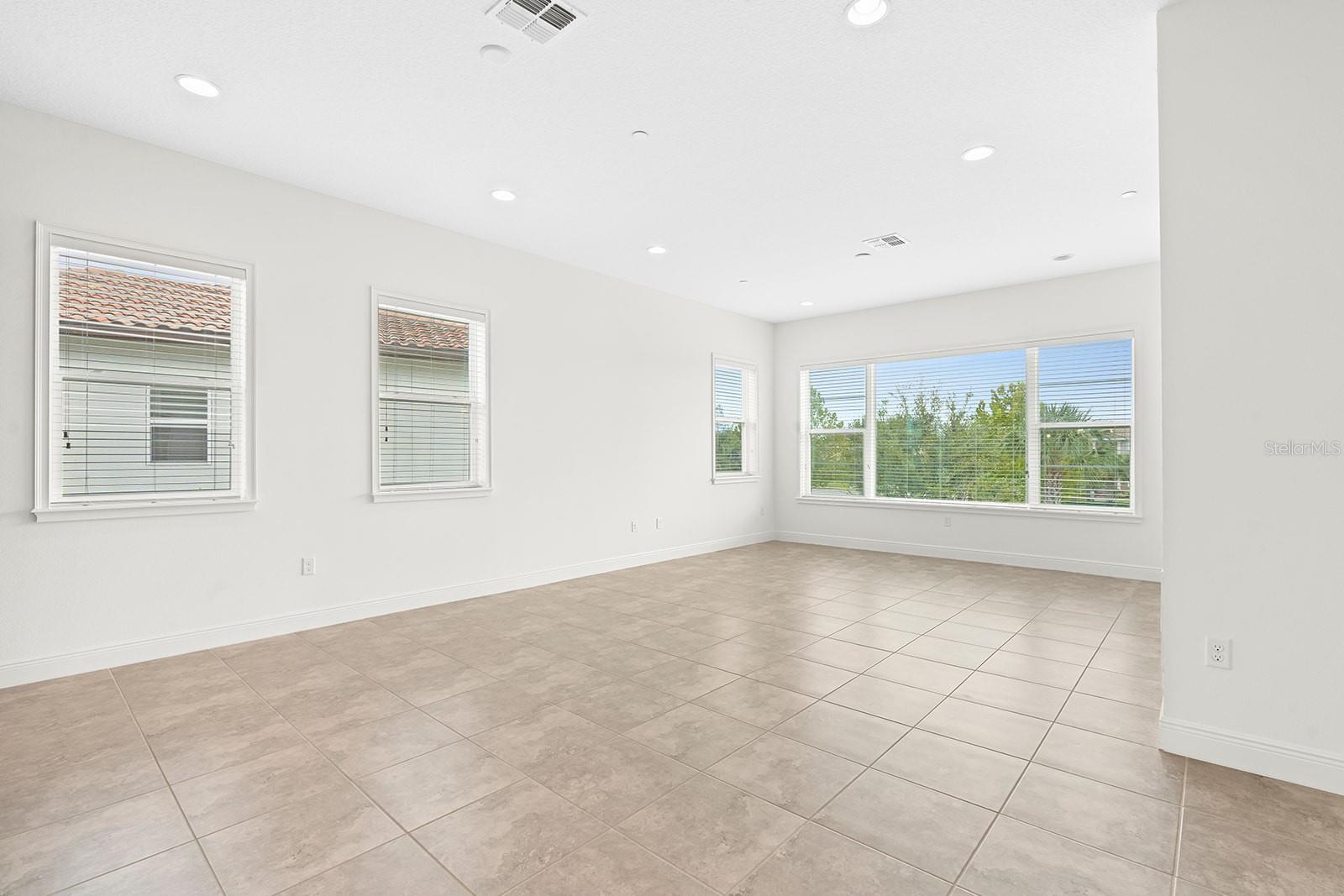 Image 8 of 35 For 9497 Mere Parkway