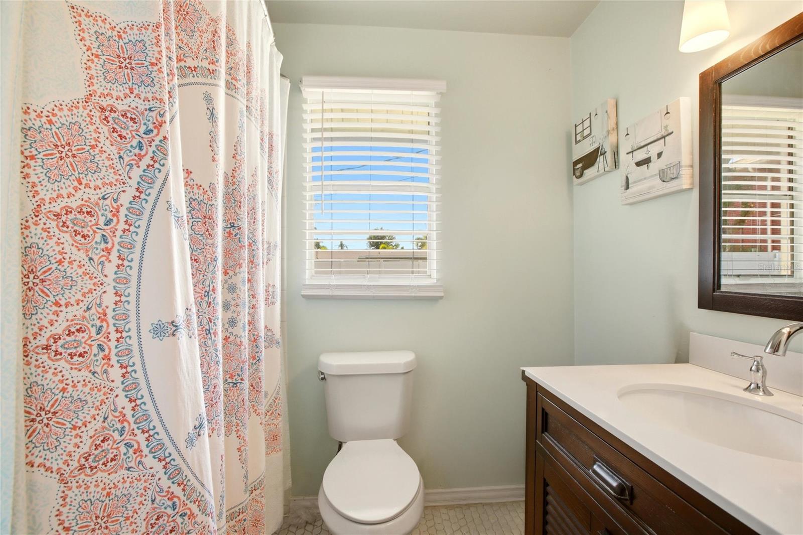 Image 14 of 32 For 5936 Albert Place