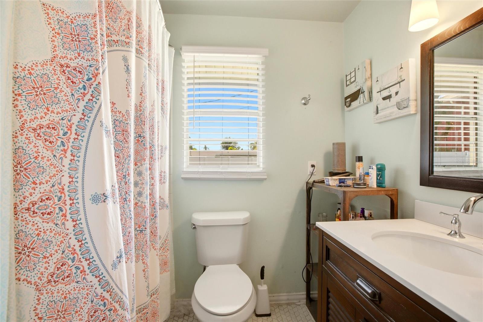 Image 15 of 32 For 5936 Albert Place