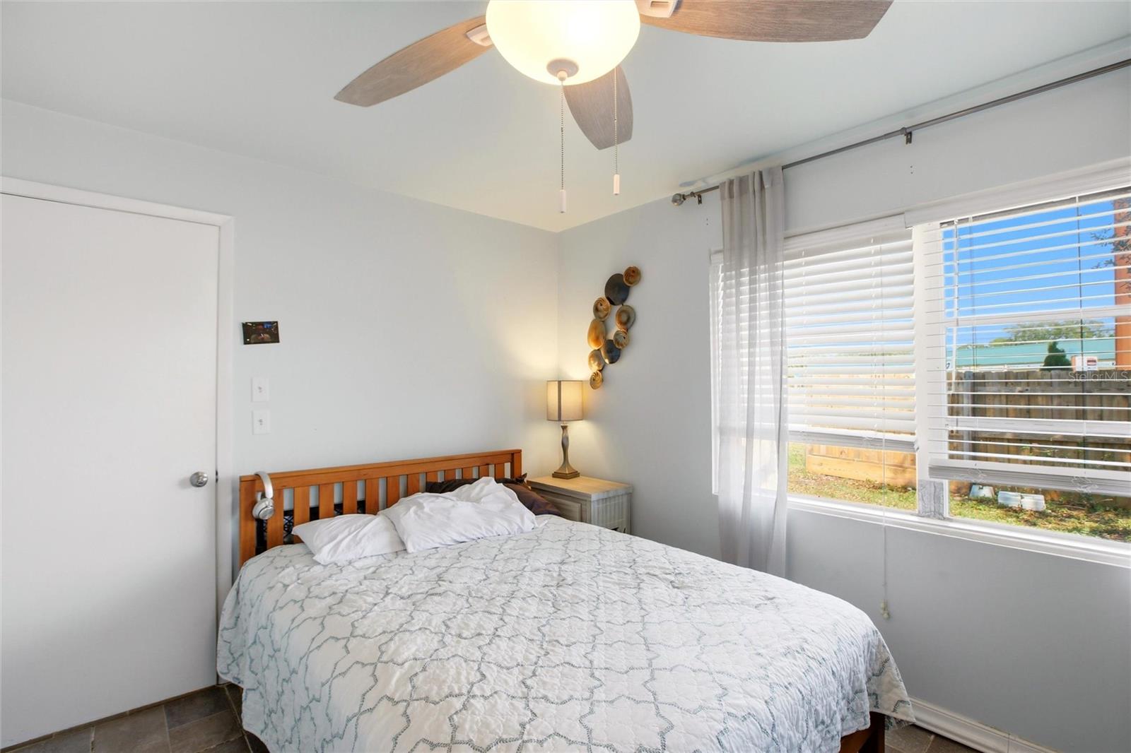 Image 18 of 32 For 5936 Albert Place