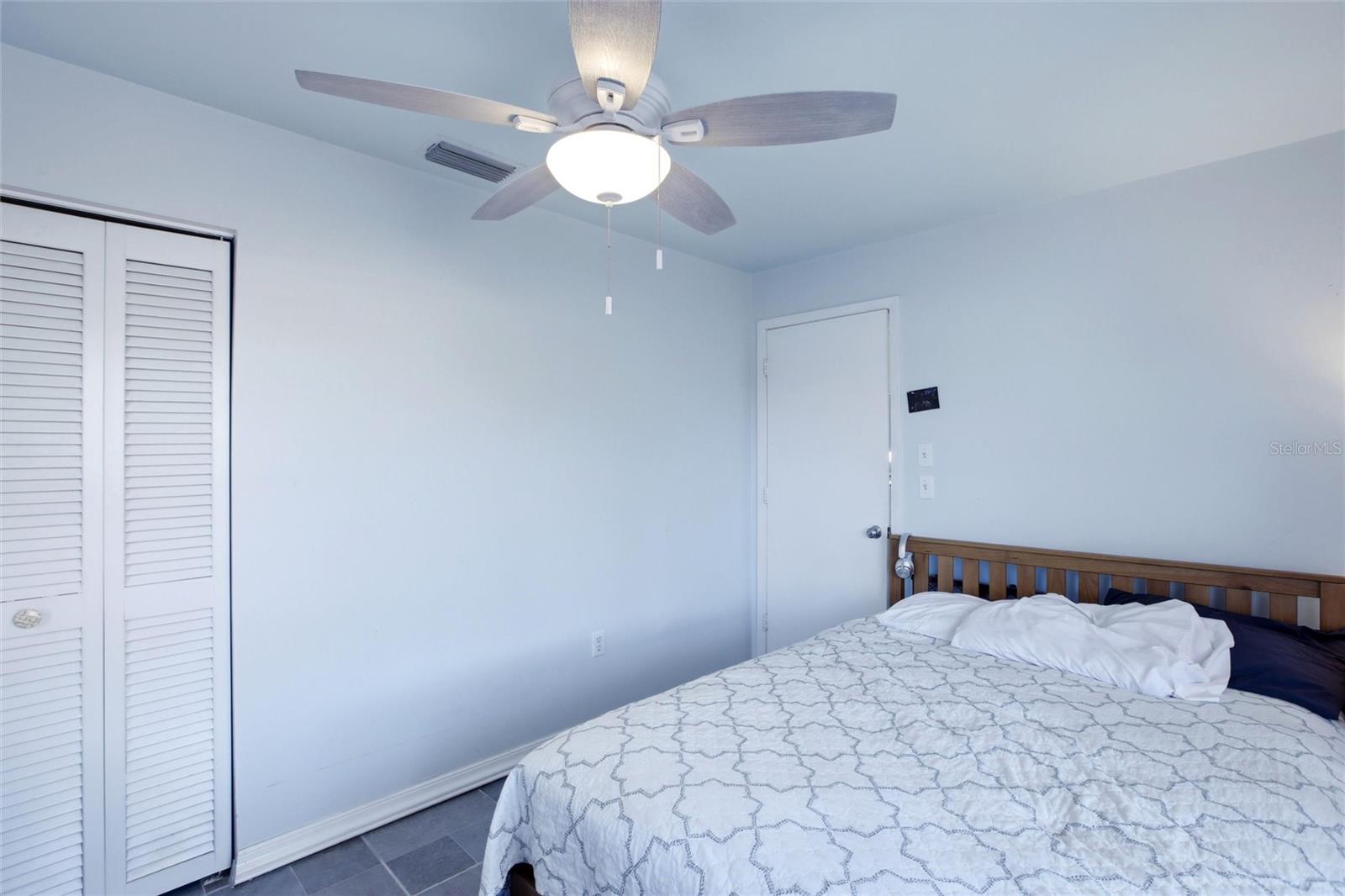 Image 19 of 32 For 5936 Albert Place