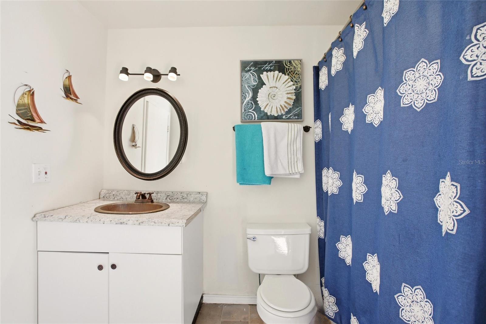 Image 21 of 32 For 5936 Albert Place