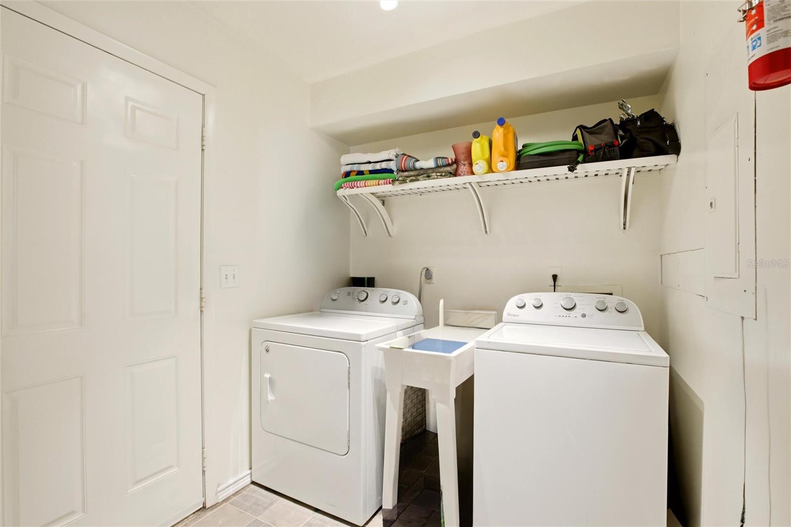 Image 26 of 32 For 5936 Albert Place