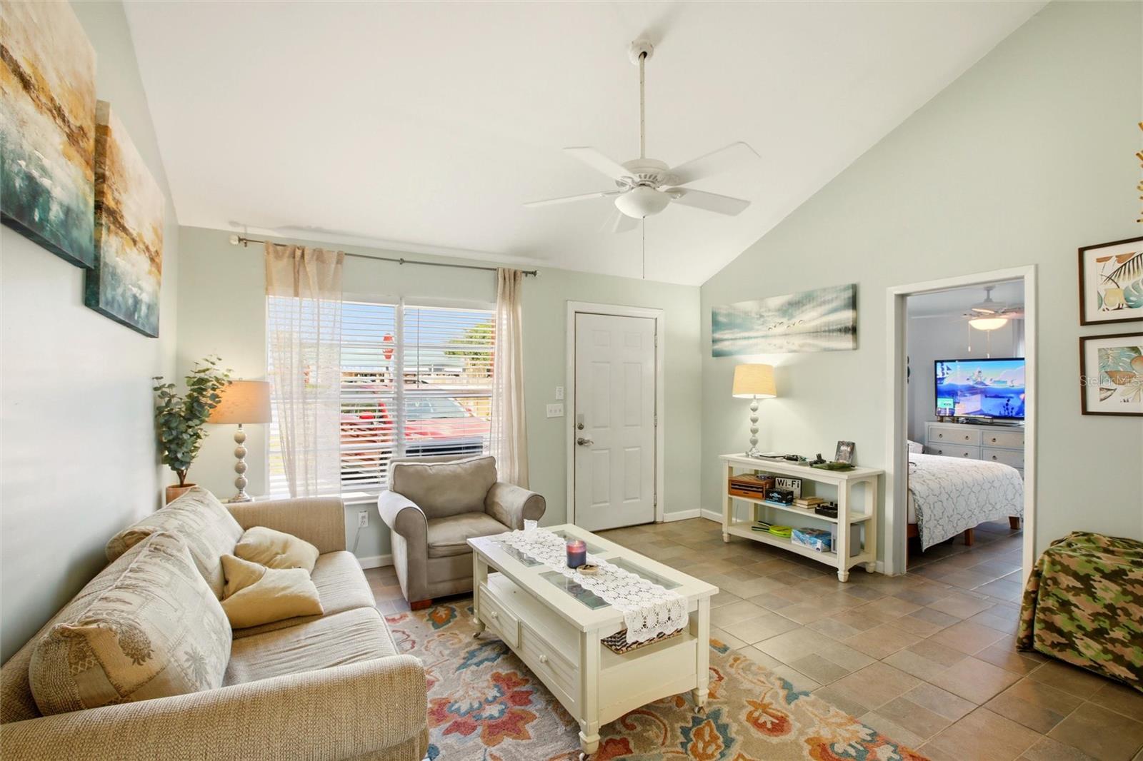 Image 4 of 32 For 5936 Albert Place