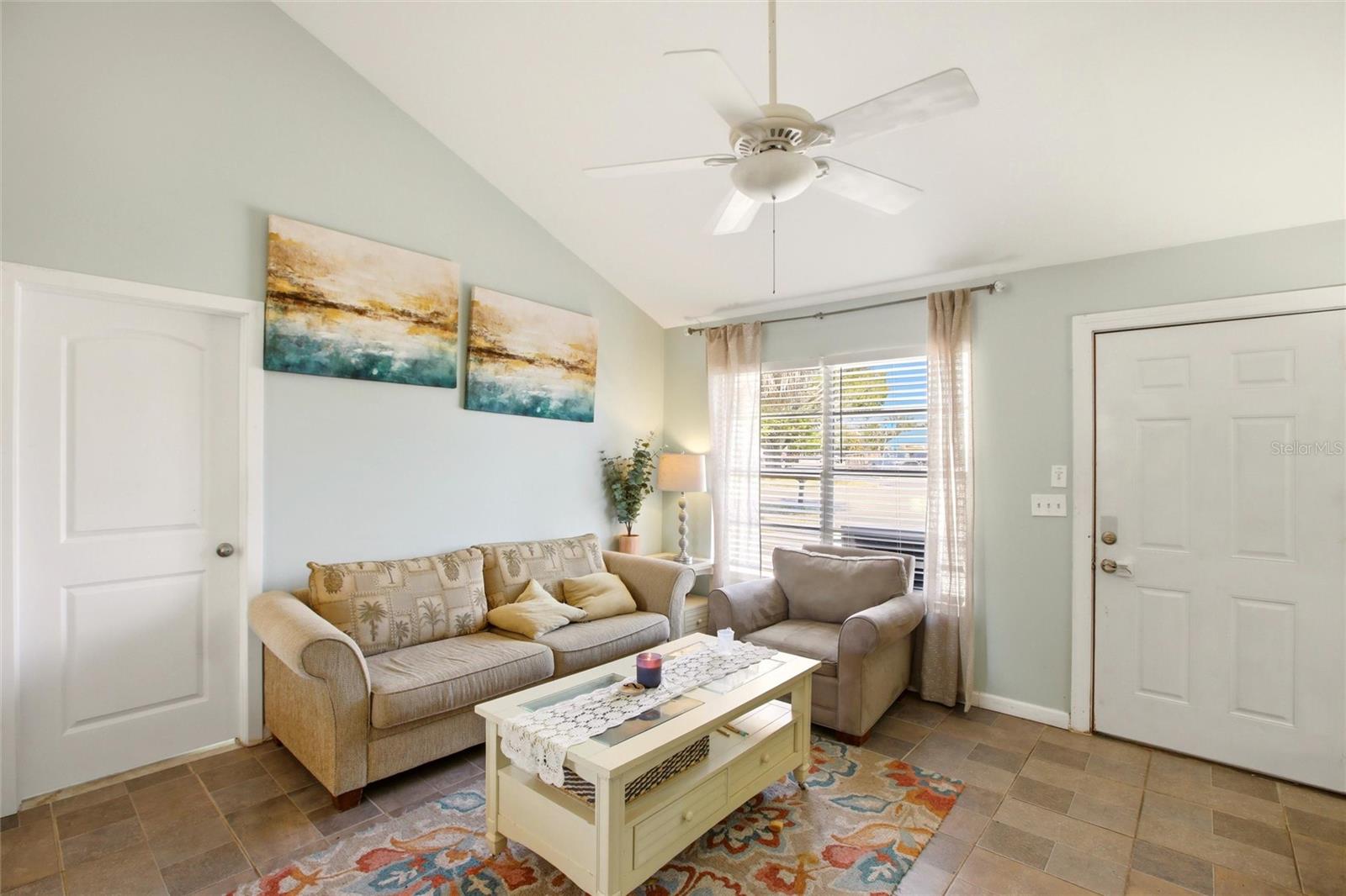 Image 5 of 32 For 5936 Albert Place