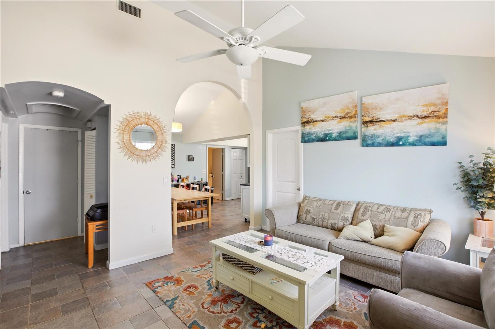 Image 6 of 32 For 5936 Albert Place