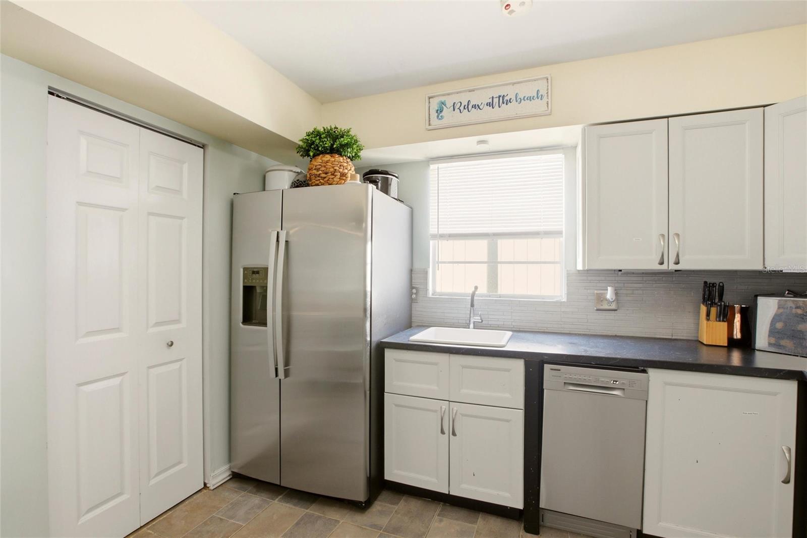 Image 9 of 32 For 5936 Albert Place