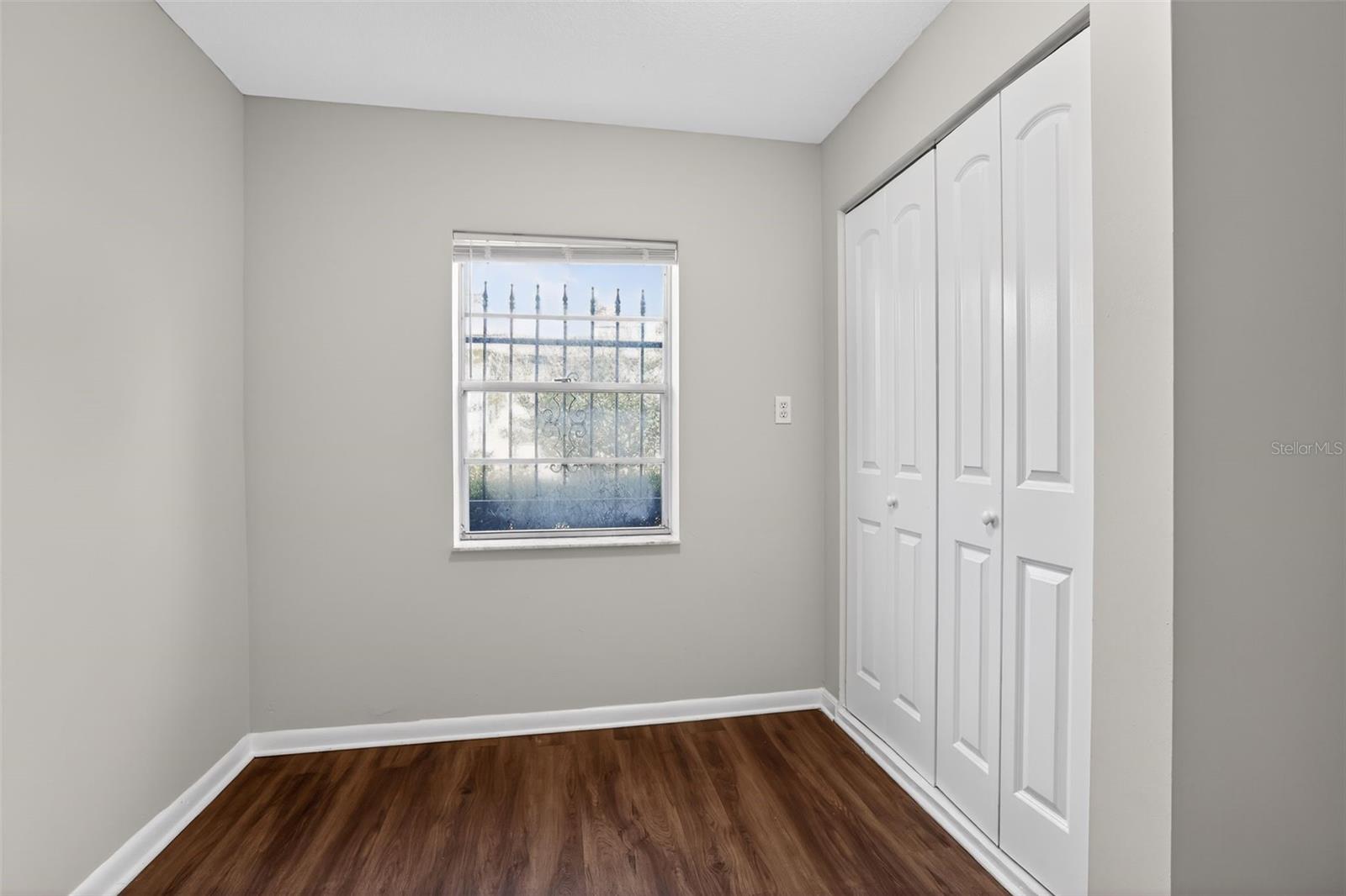 Image 12 of 15 For 1180 Merritt Street