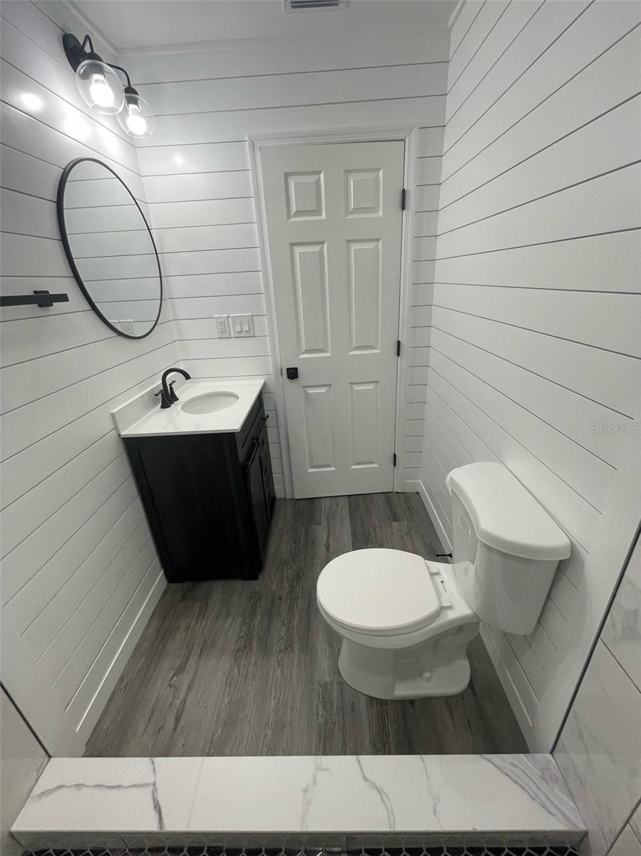 Image 10 of 25 For 1505 19th Court