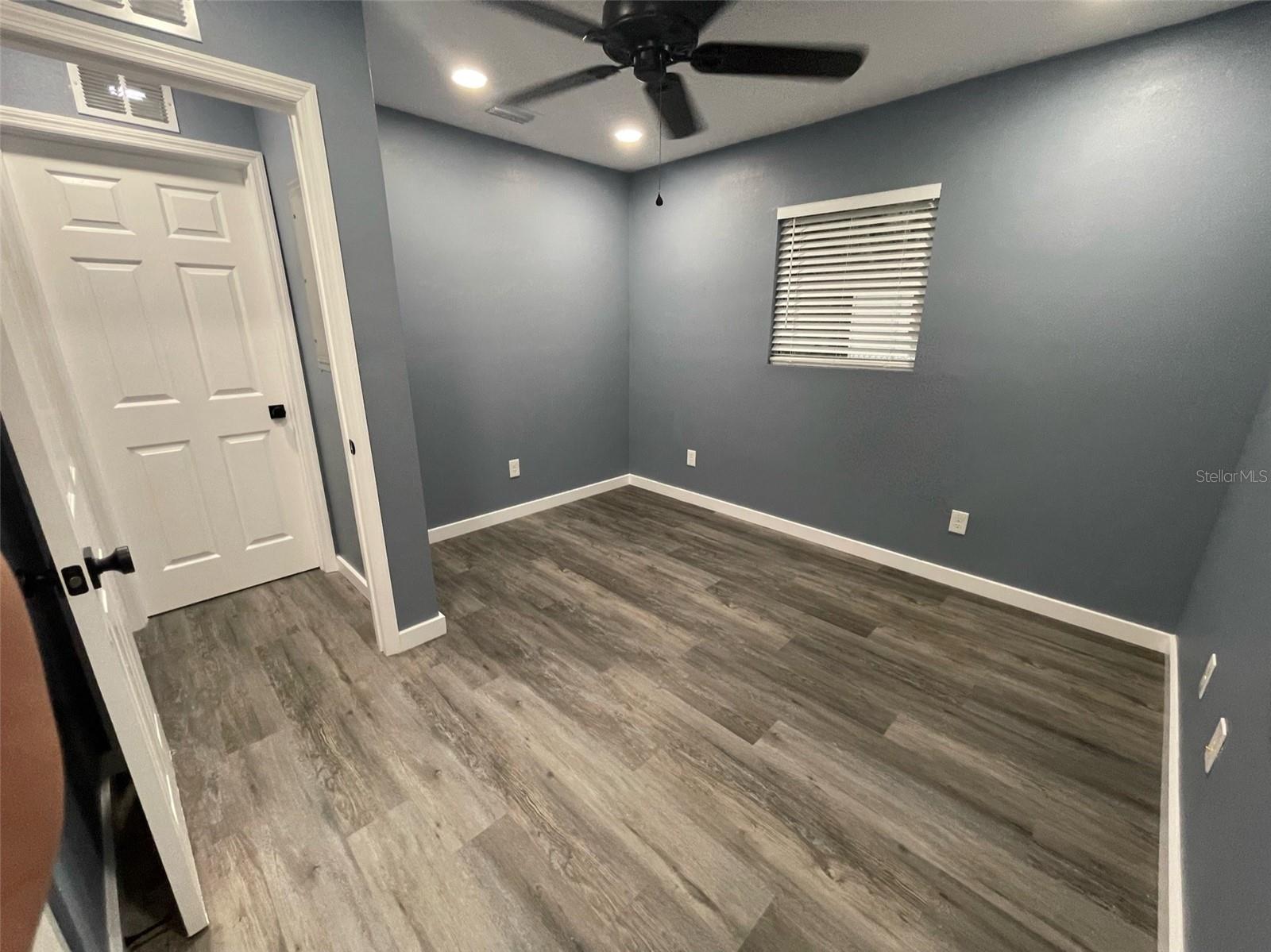 Image 16 of 25 For 1505 19th Court