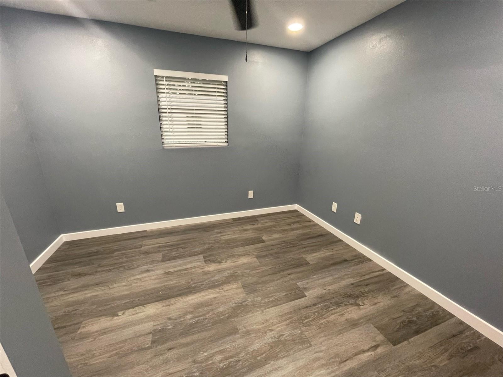 Image 17 of 25 For 1505 19th Court