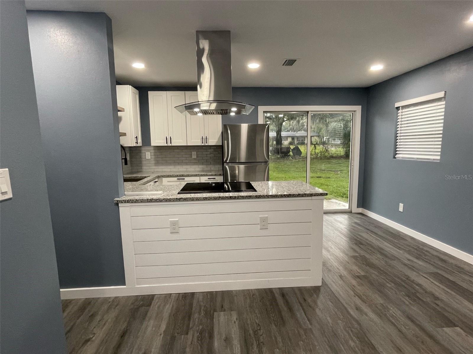 Image 5 of 25 For 1505 19th Court