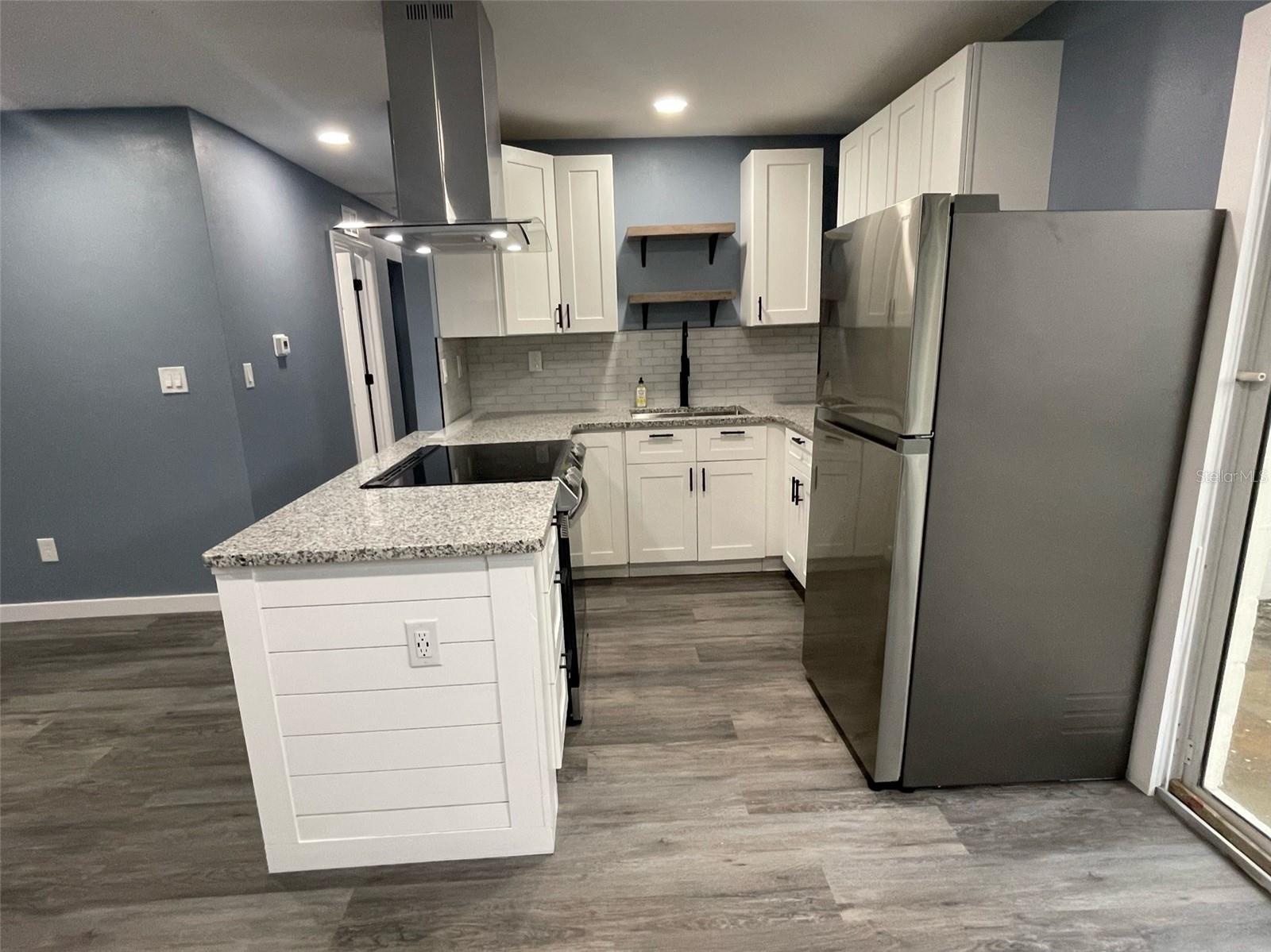 Image 8 of 25 For 1505 19th Court