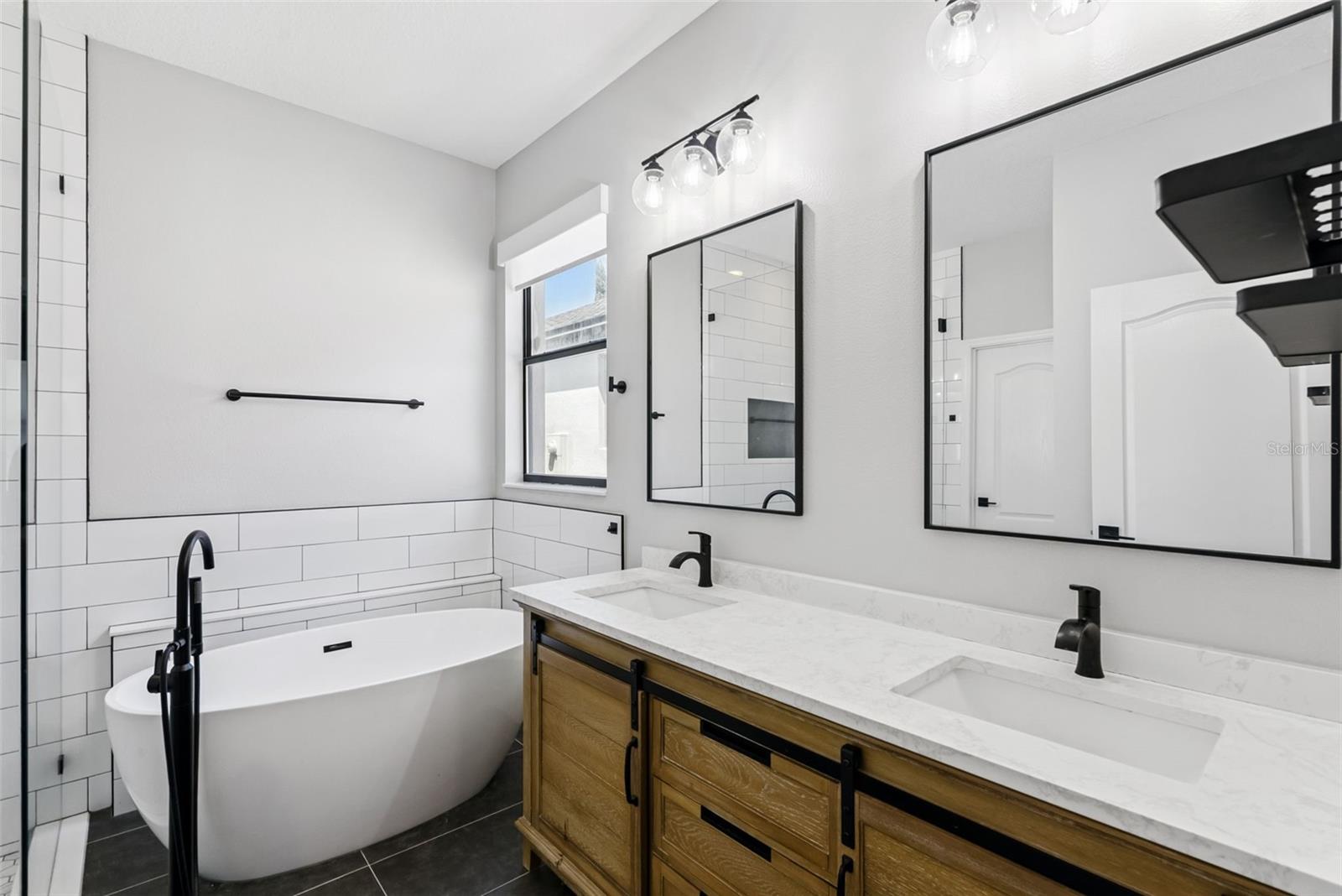 Image 12 of 22 For 9979 Armando Circle