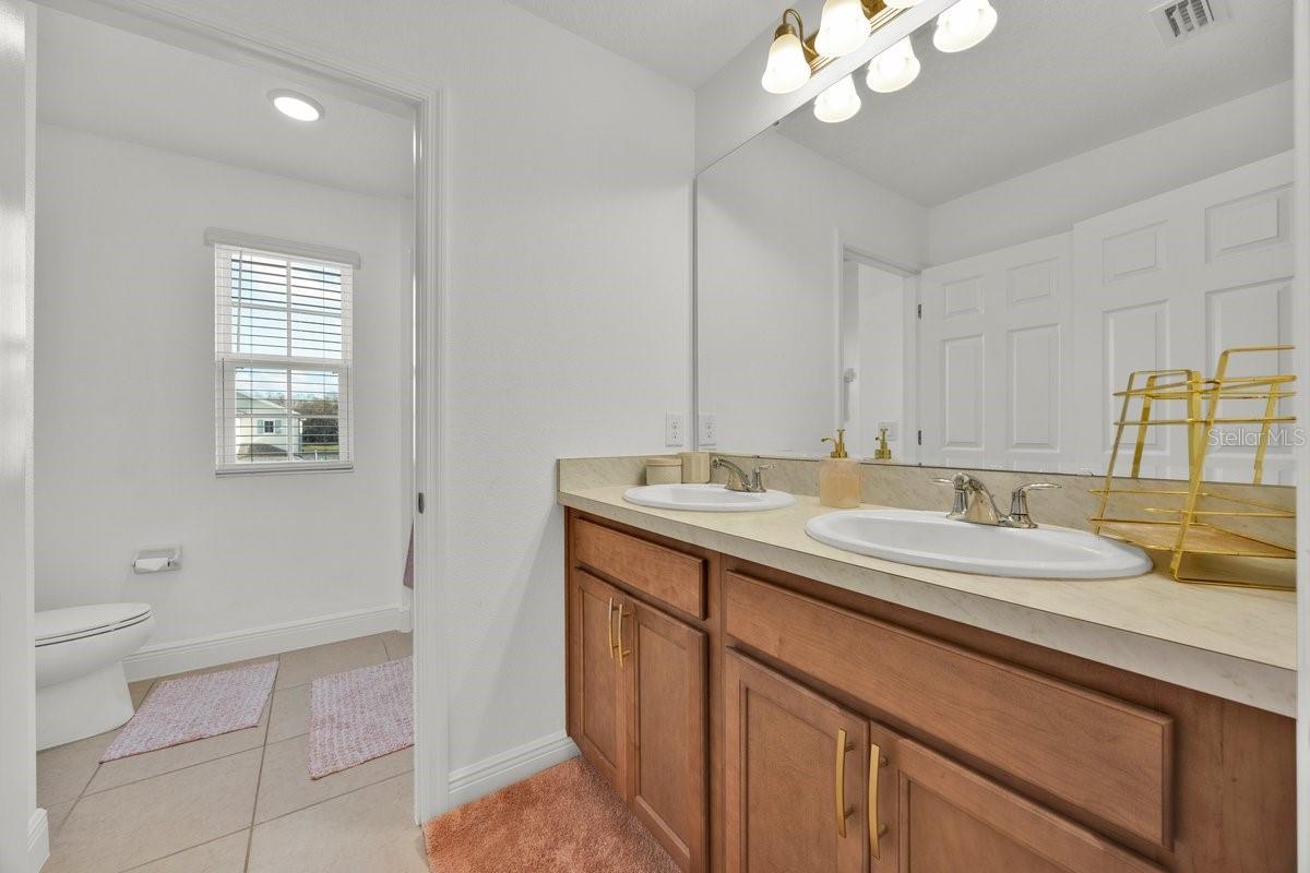 Image 18 of 28 For 5237 Royal Point Avenue