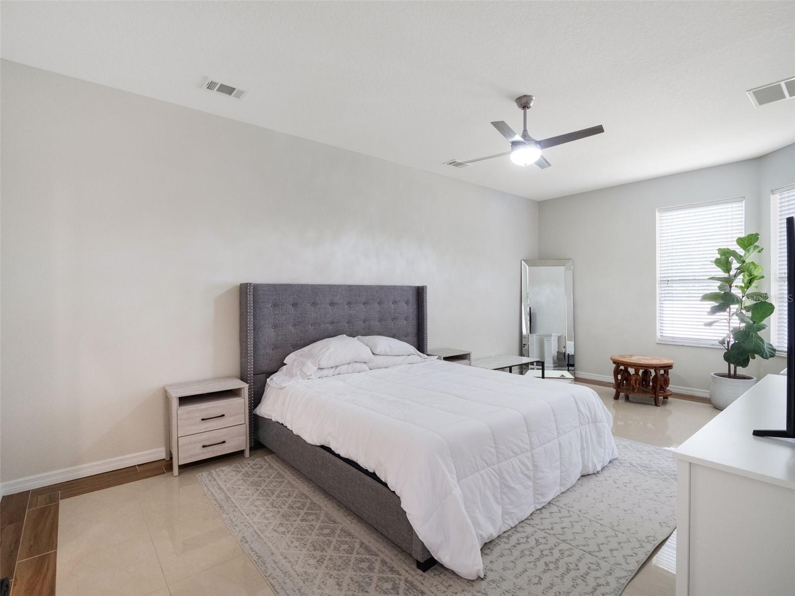 Image 28 of 53 For 13156 Hatherton Circle