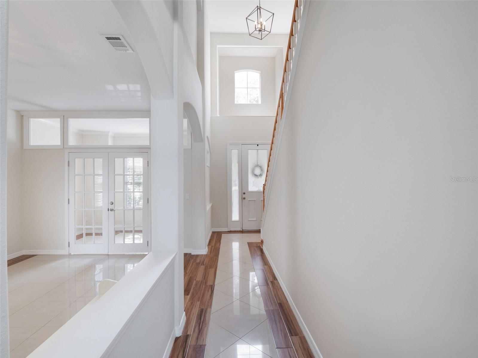 Image 3 of 53 For 13156 Hatherton Circle