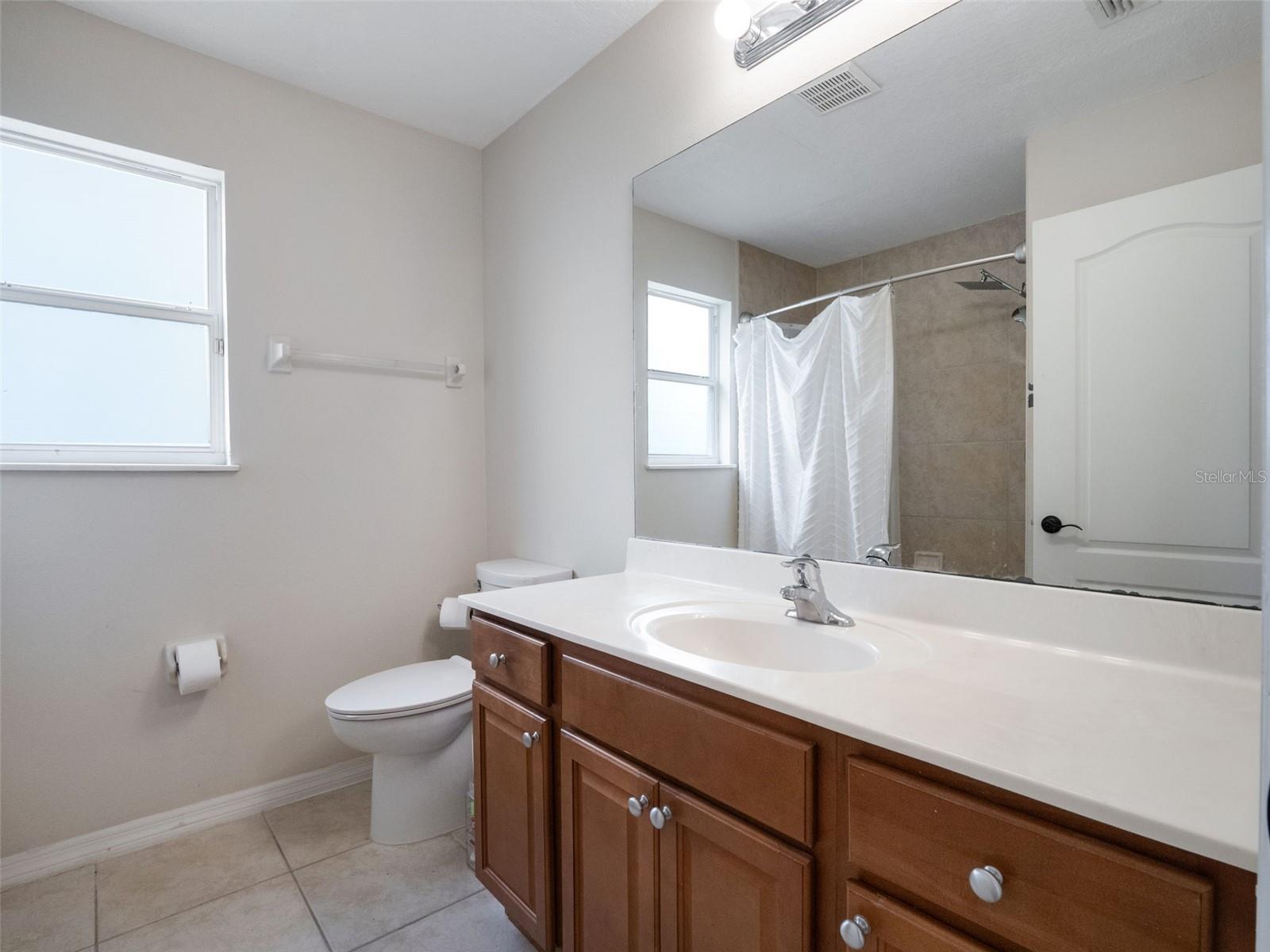 Image 34 of 53 For 13156 Hatherton Circle