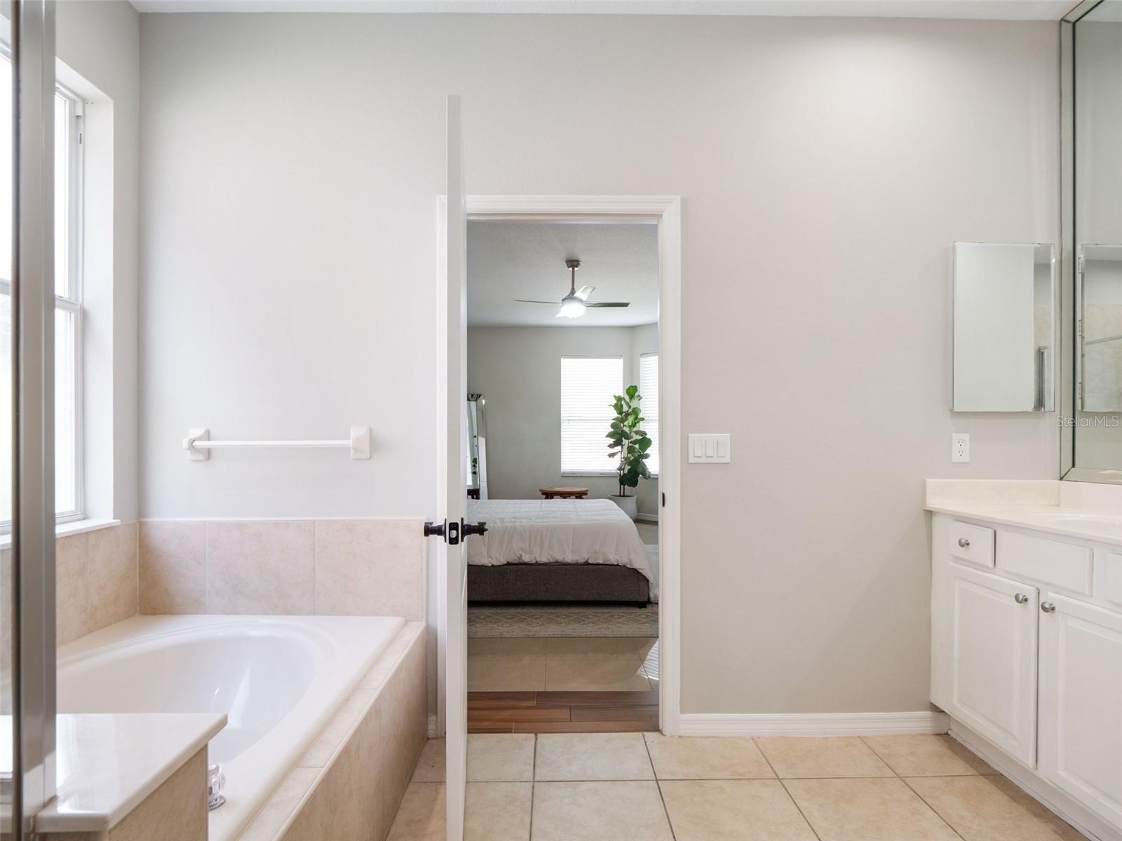 Image 36 of 53 For 13156 Hatherton Circle