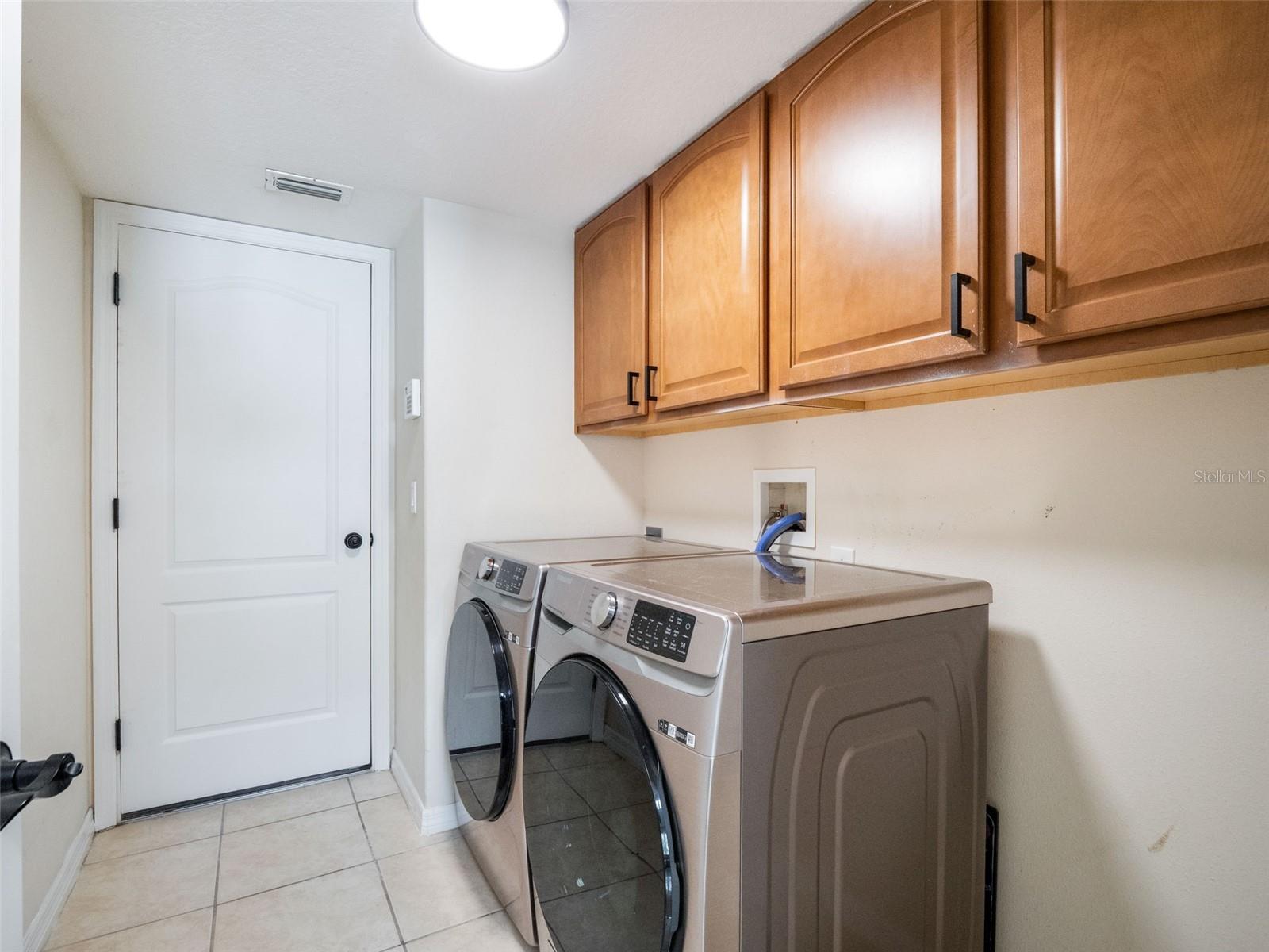 Image 39 of 53 For 13156 Hatherton Circle