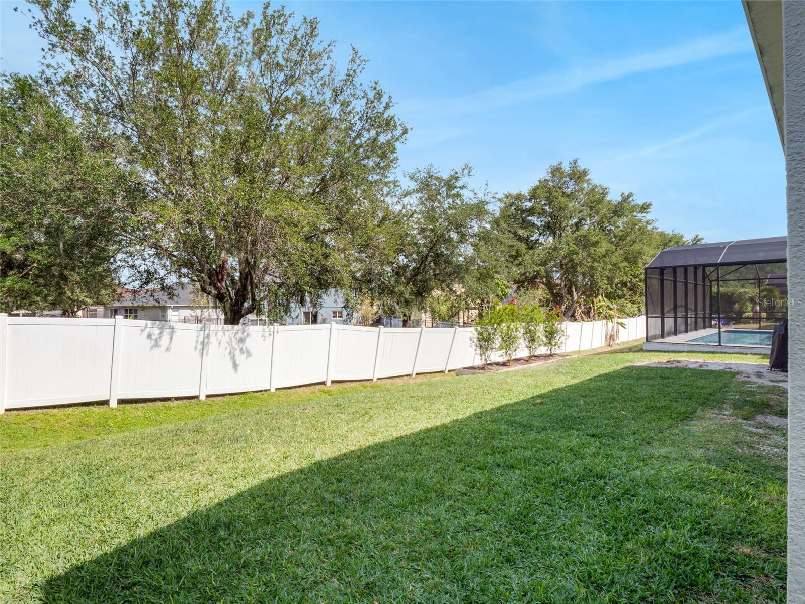 Image 43 of 53 For 13156 Hatherton Circle