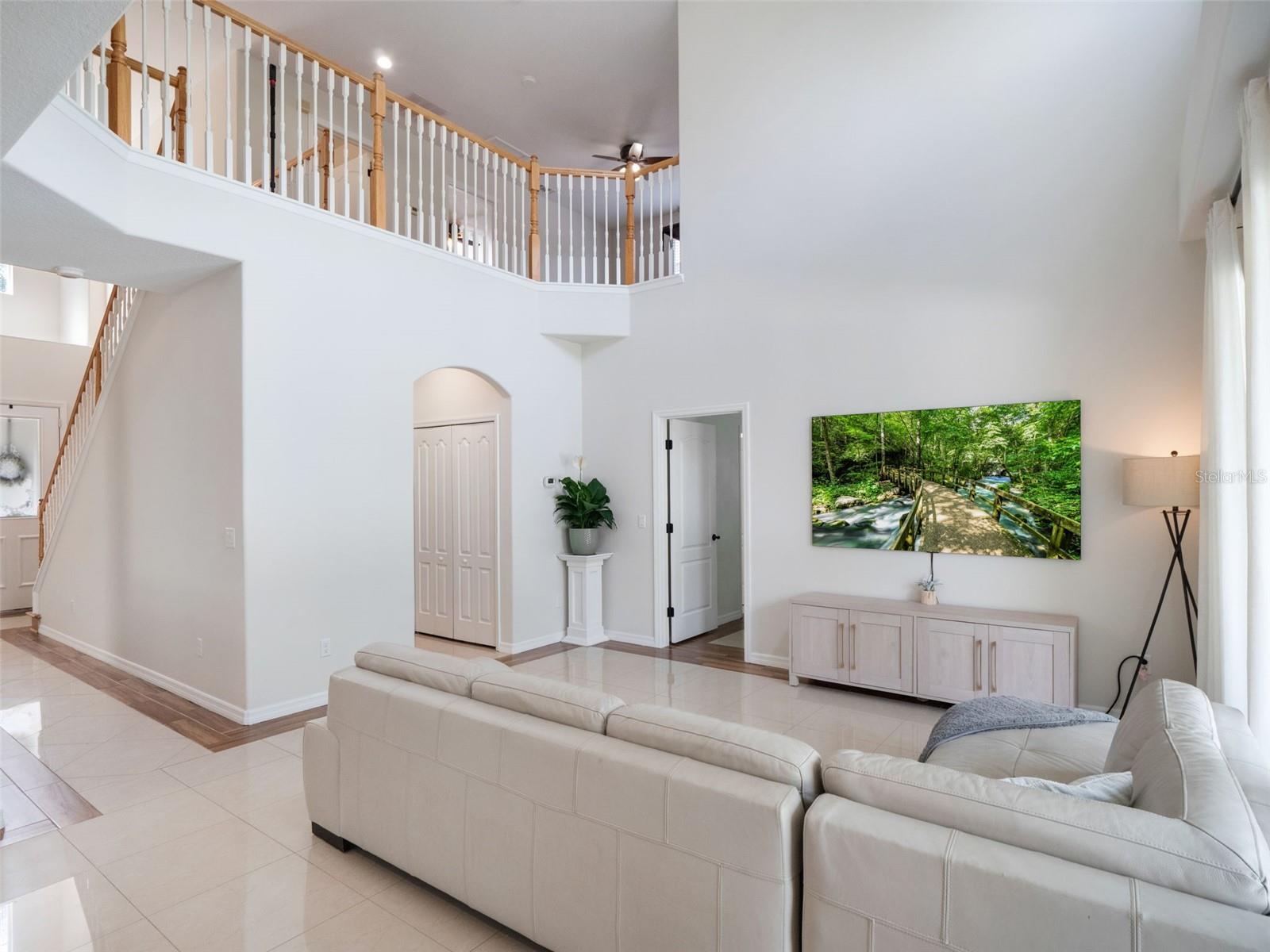 Image 8 of 53 For 13156 Hatherton Circle