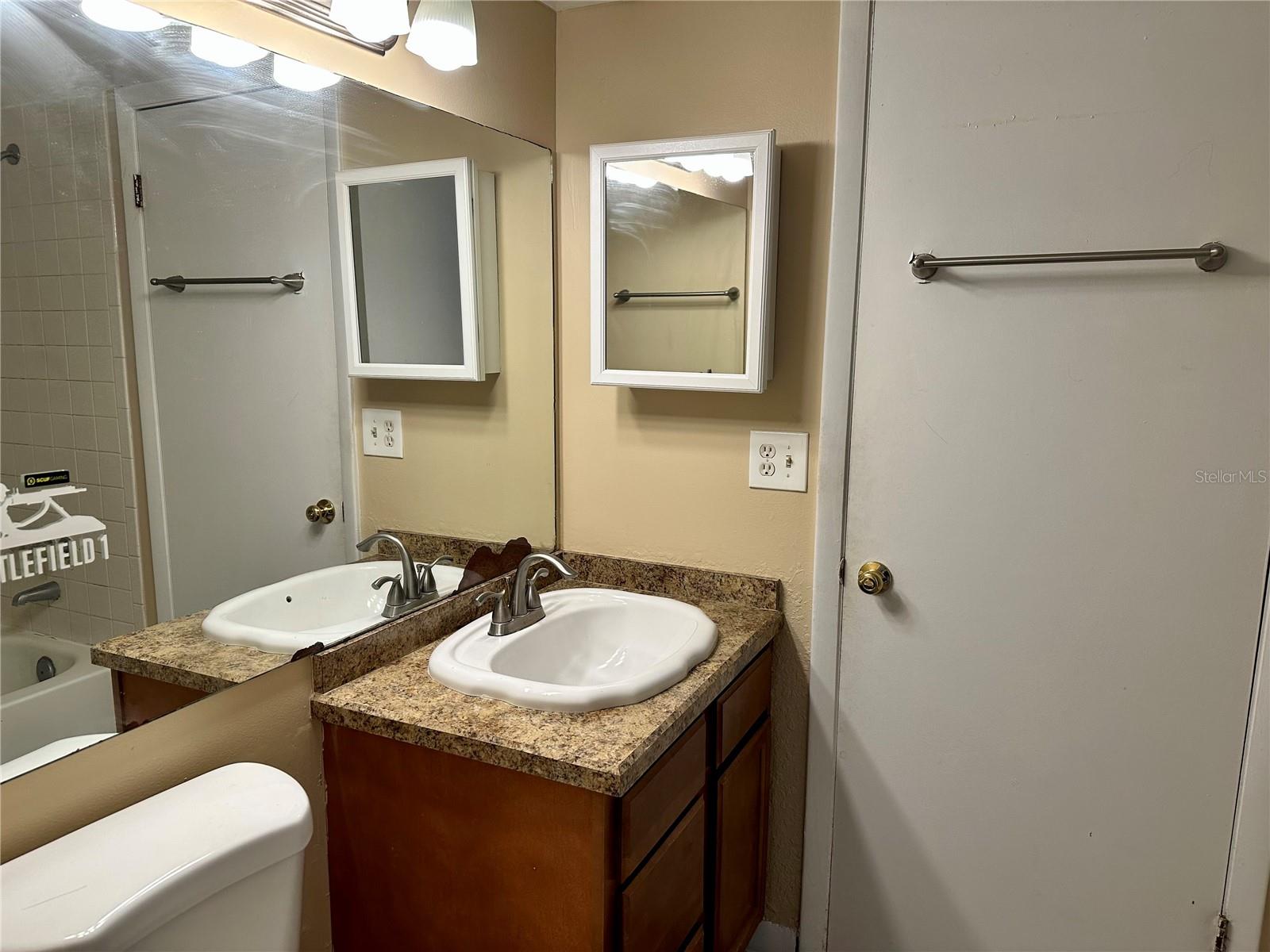 Image 10 of 14 For 8205 Sun Spring Circle B1