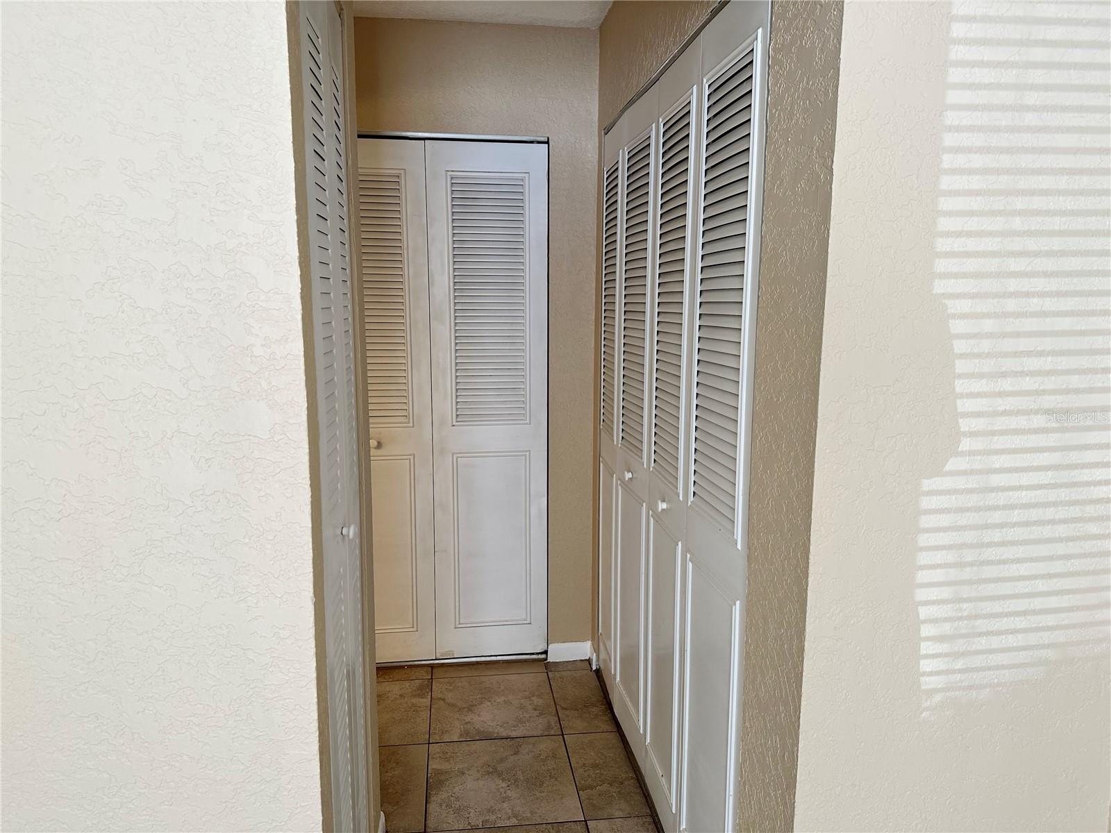 Image 9 of 14 For 8205 Sun Spring Circle B1