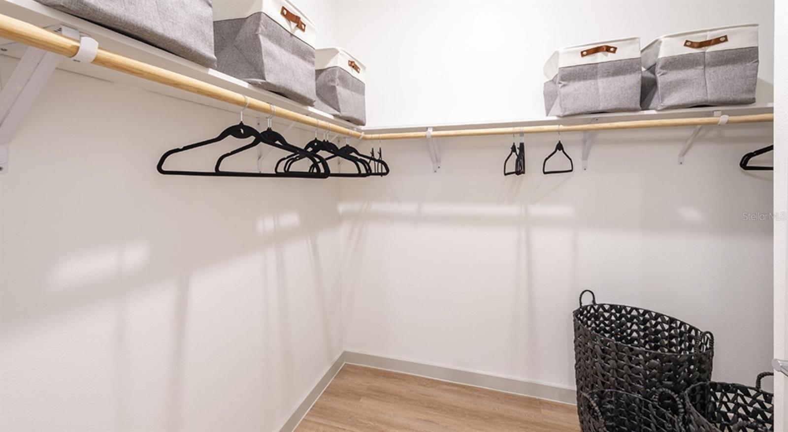 Image 19 of 36 For 4980 Red Maple Lane B1