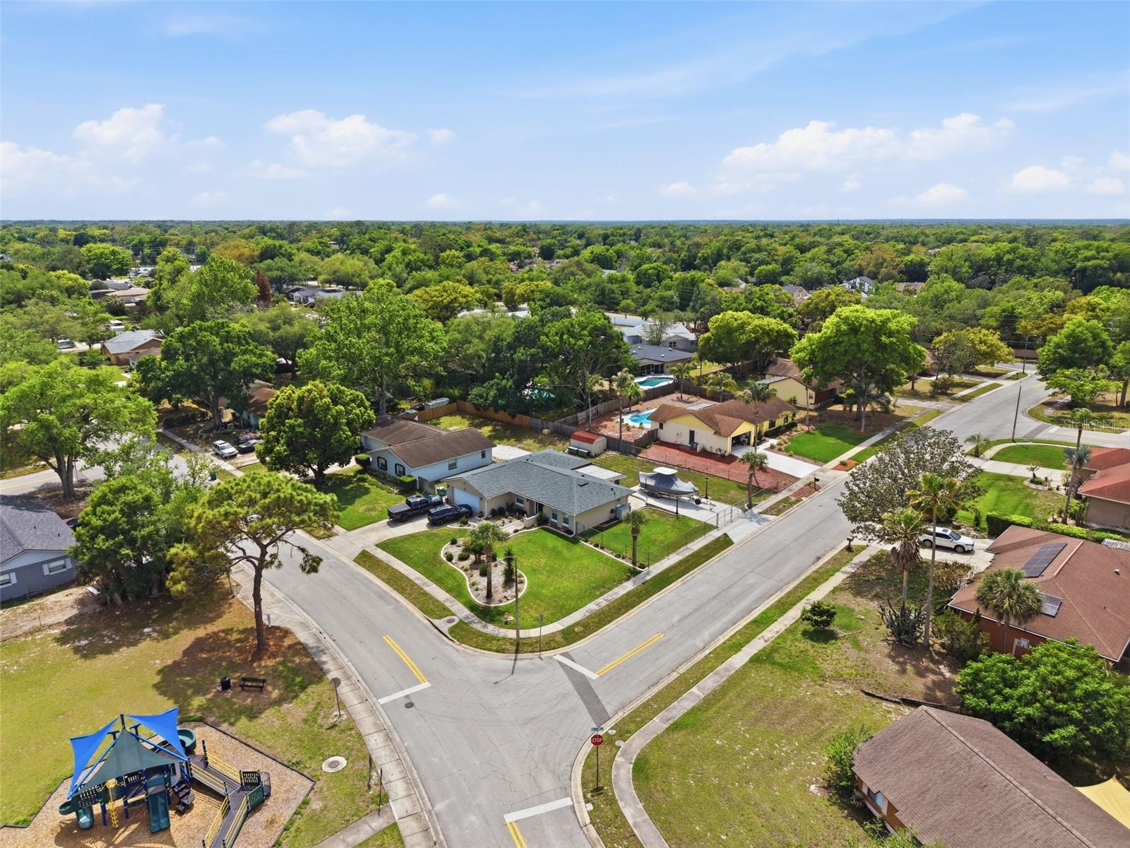 Image 14 of 58 For 148 Sunset Drive