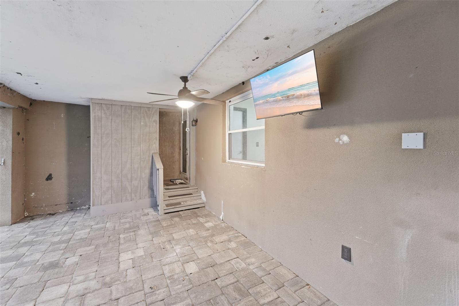 Image 23 of 58 For 148 Sunset Drive