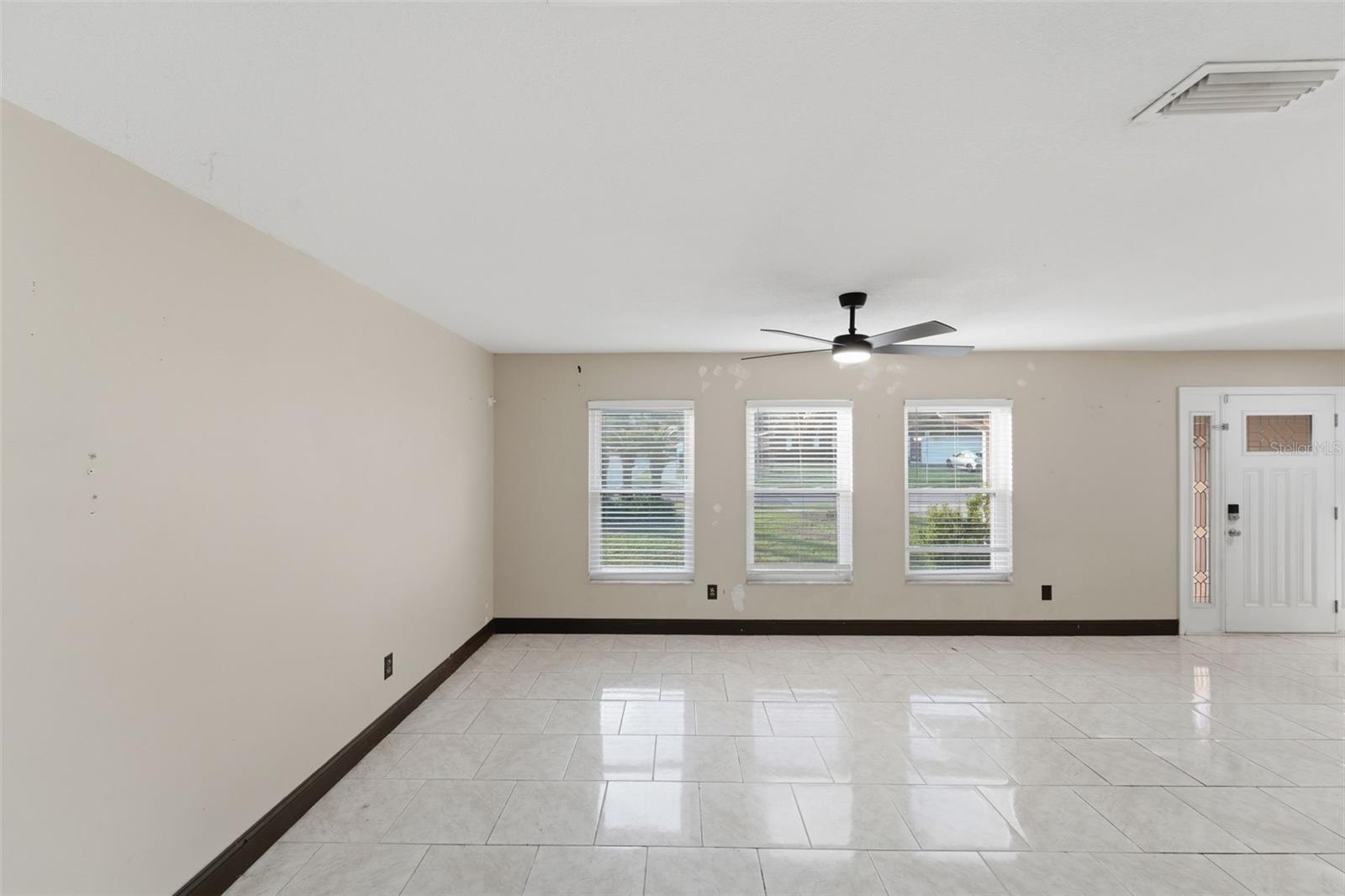 Image 27 of 58 For 148 Sunset Drive