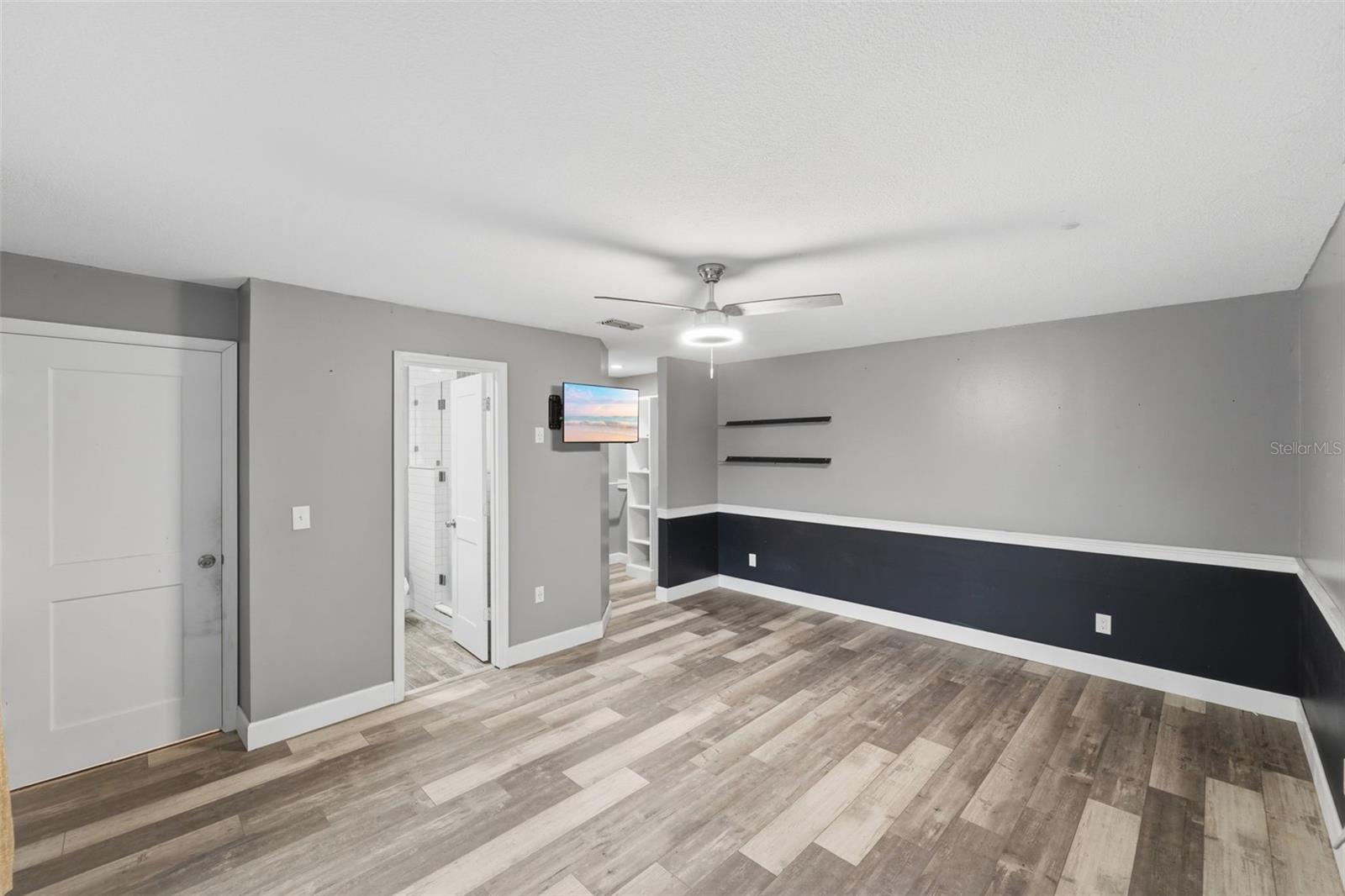 Image 38 of 58 For 148 Sunset Drive