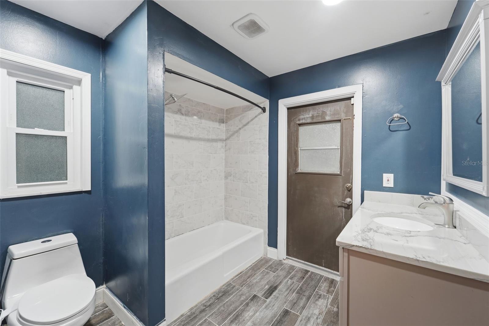 Image 39 of 58 For 148 Sunset Drive