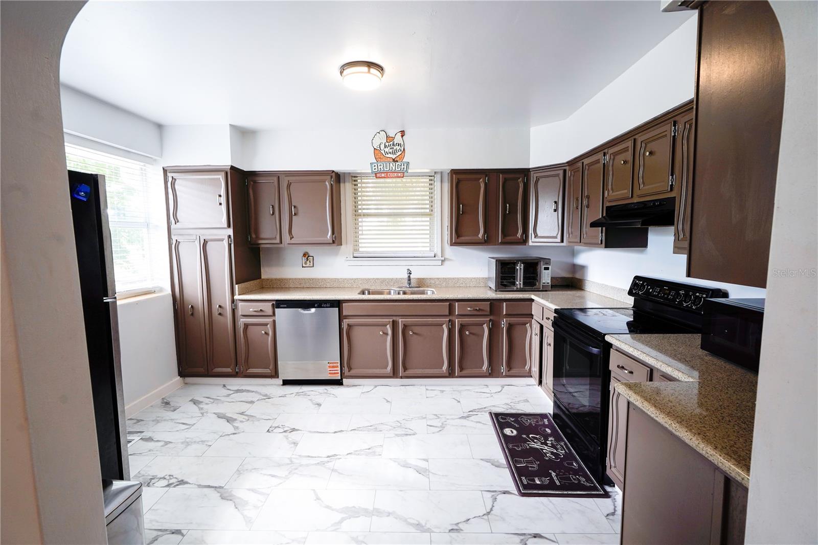 Image 21 of 23 For 1208 Halifax Avenue