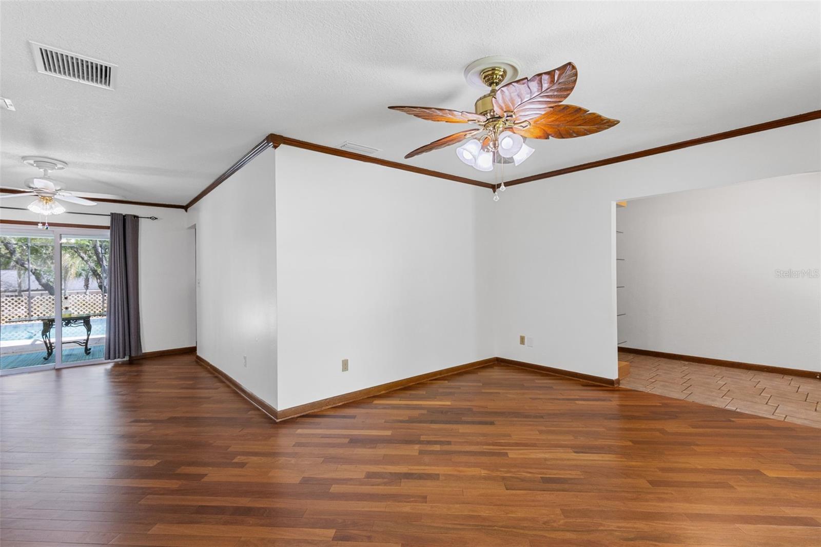 Image 11 of 32 For 2611 Tamera Court