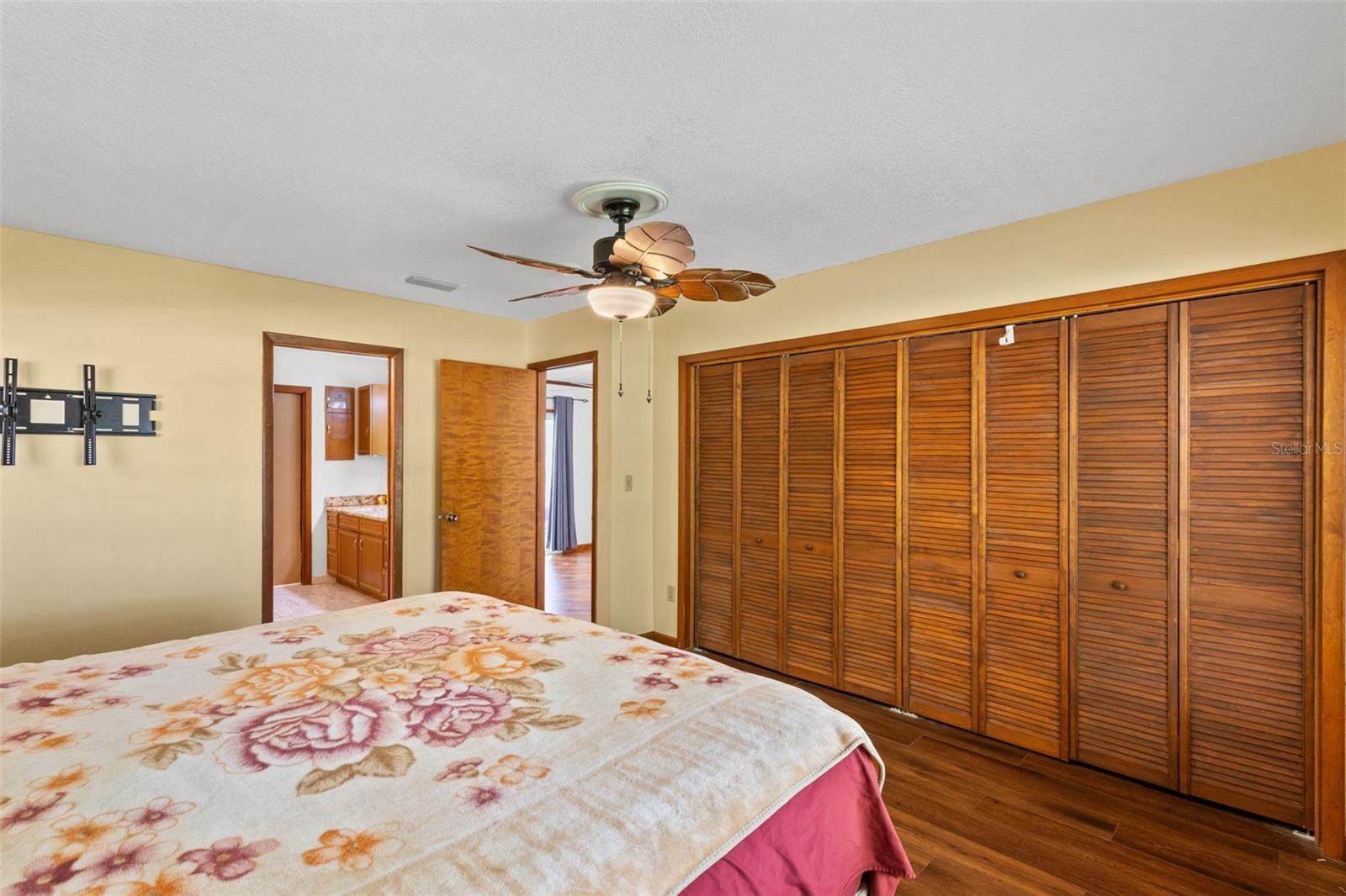 Image 16 of 32 For 2611 Tamera Court